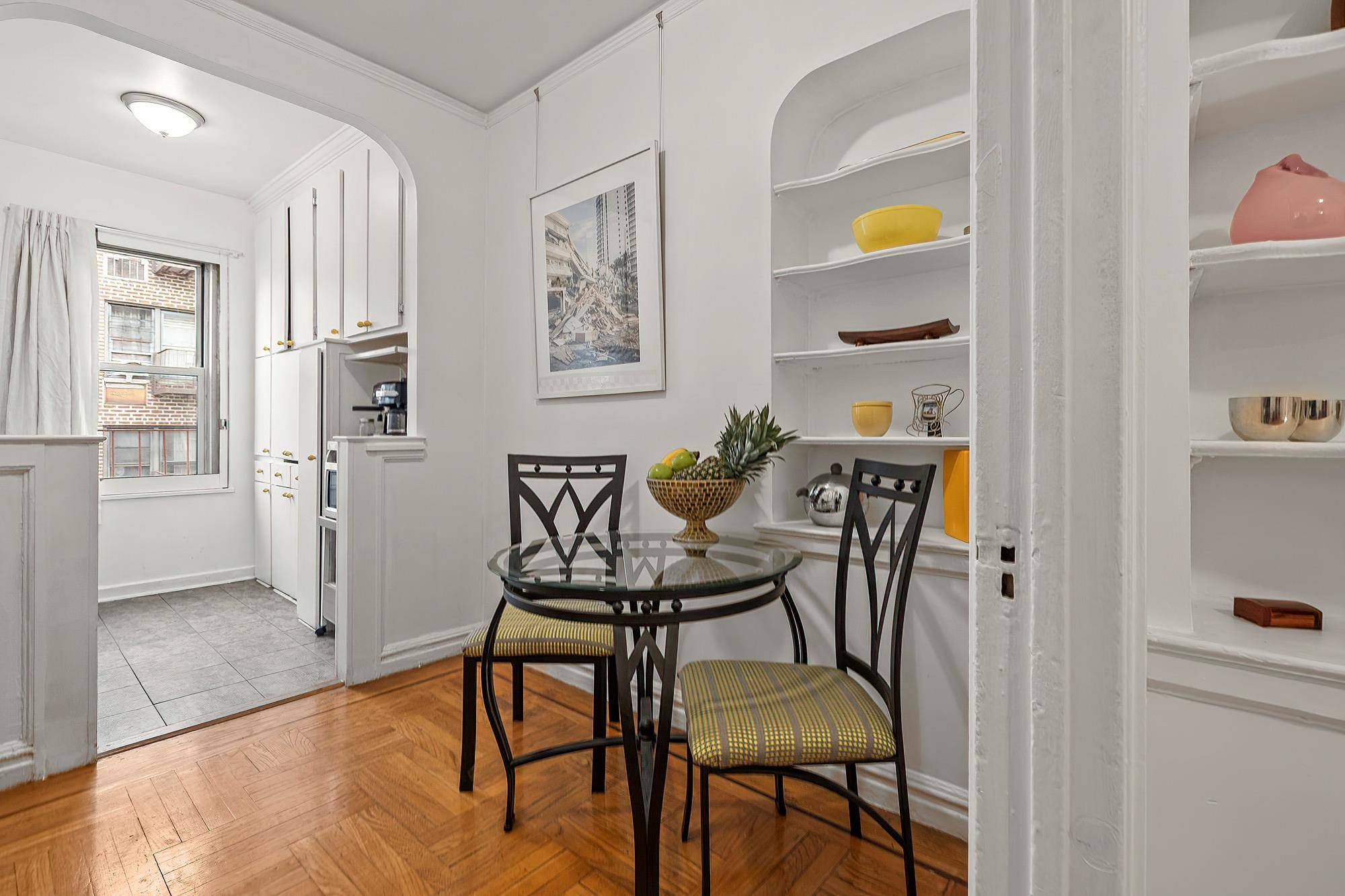 Bronx, NY 10467,601 Pelham Pkwy #516
