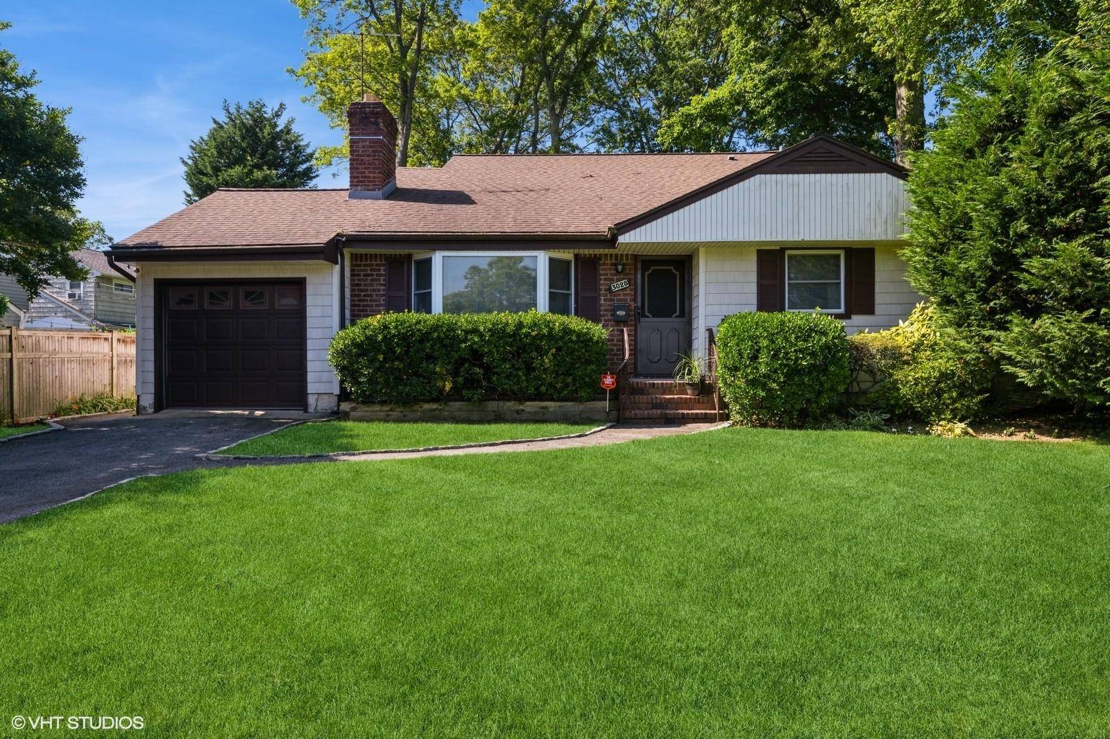 Wantagh, NY 11793,3028 Lawrence PL