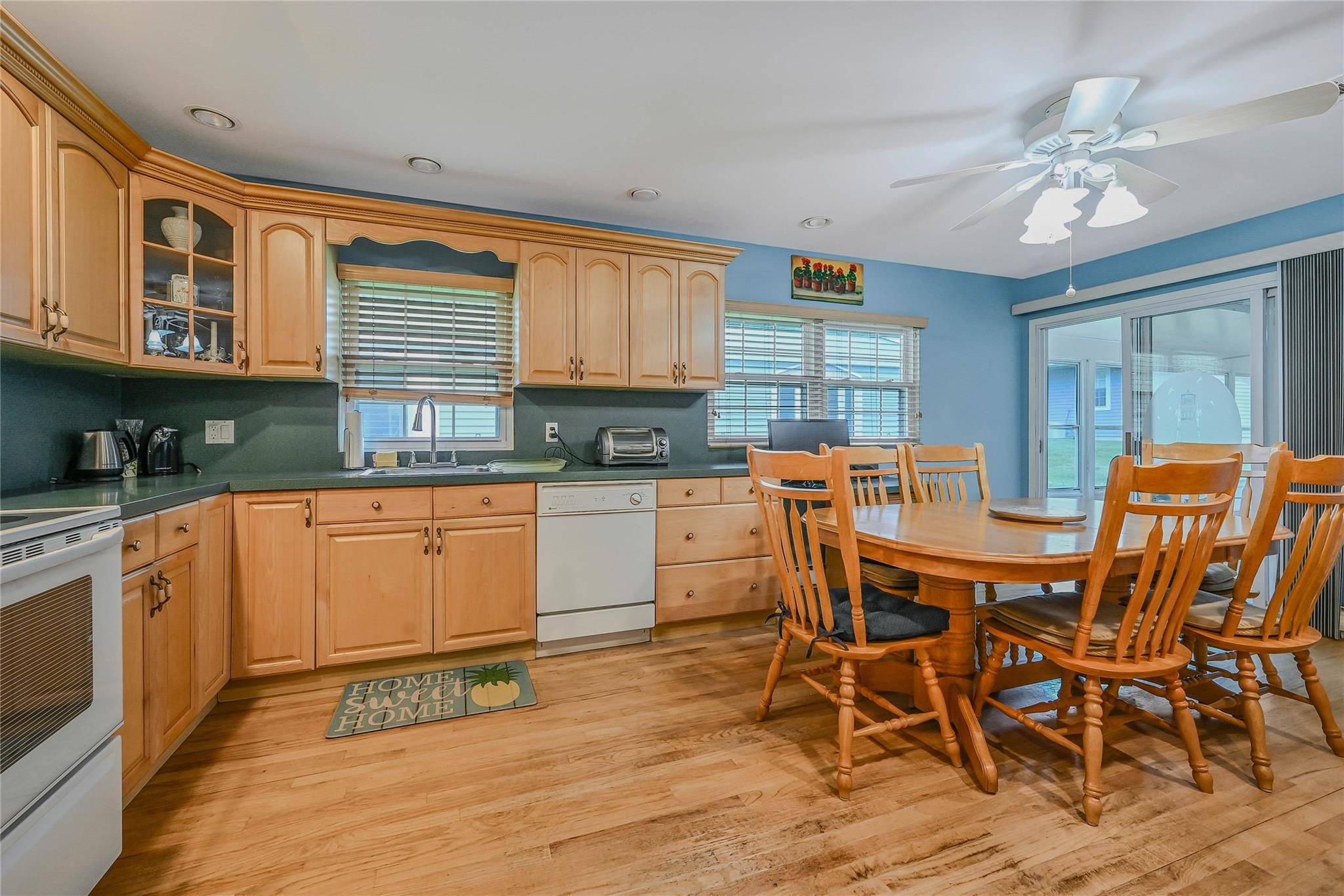 Ridge, NY 11961,151 Laurance LN