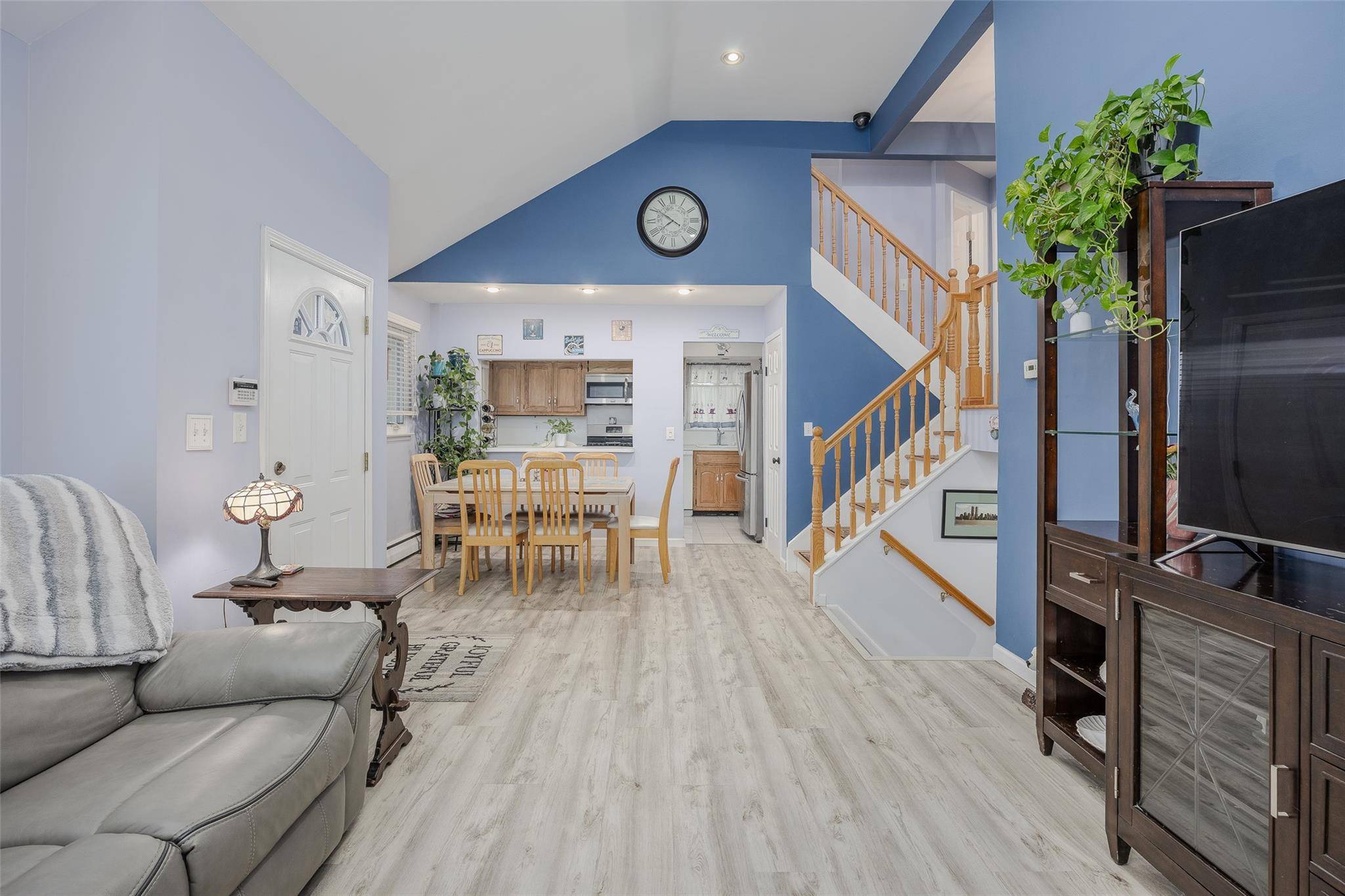 Wantagh, NY 11793,2953 Bluepoint CT