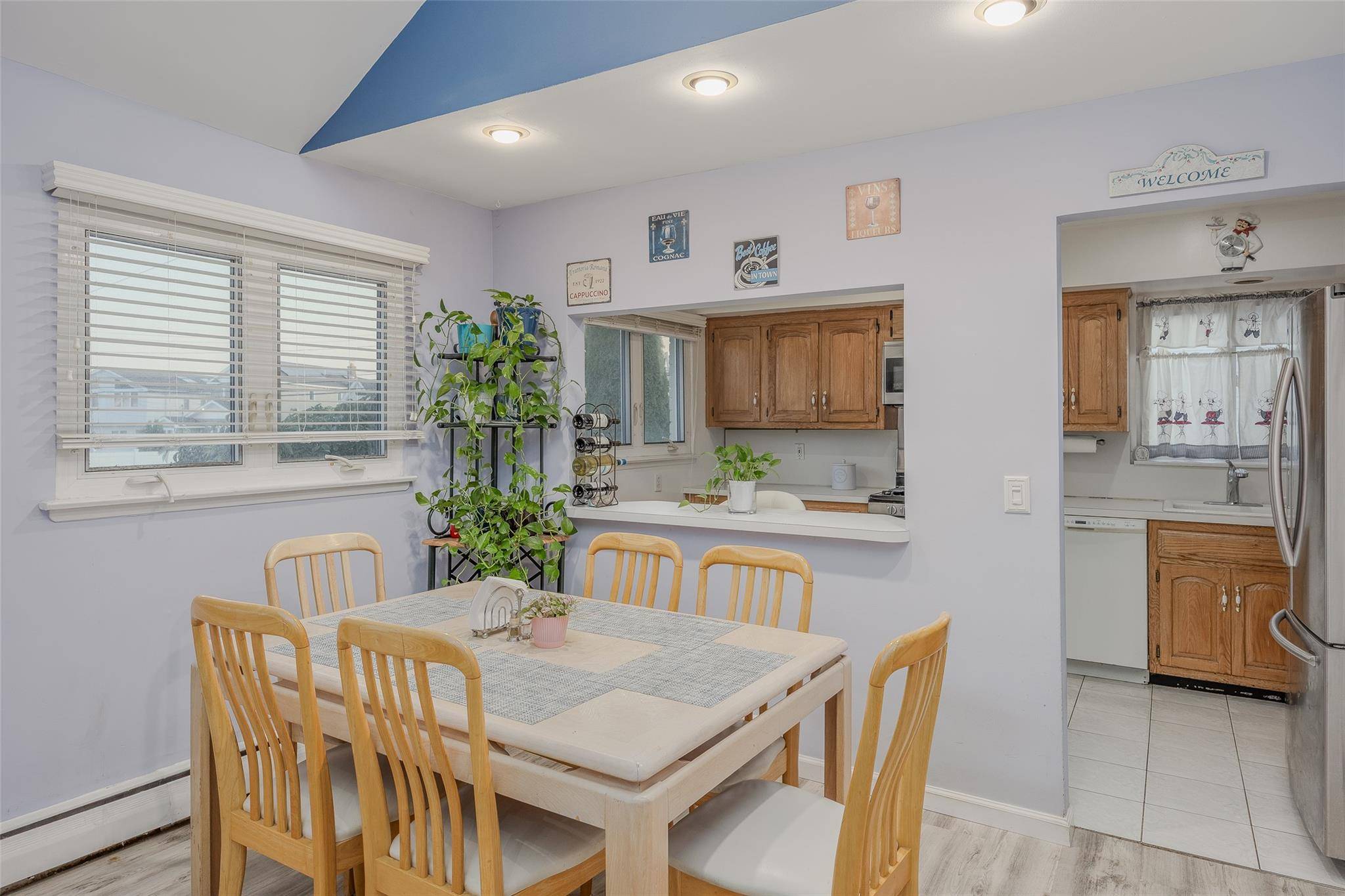Wantagh, NY 11793,2953 Bluepoint CT
