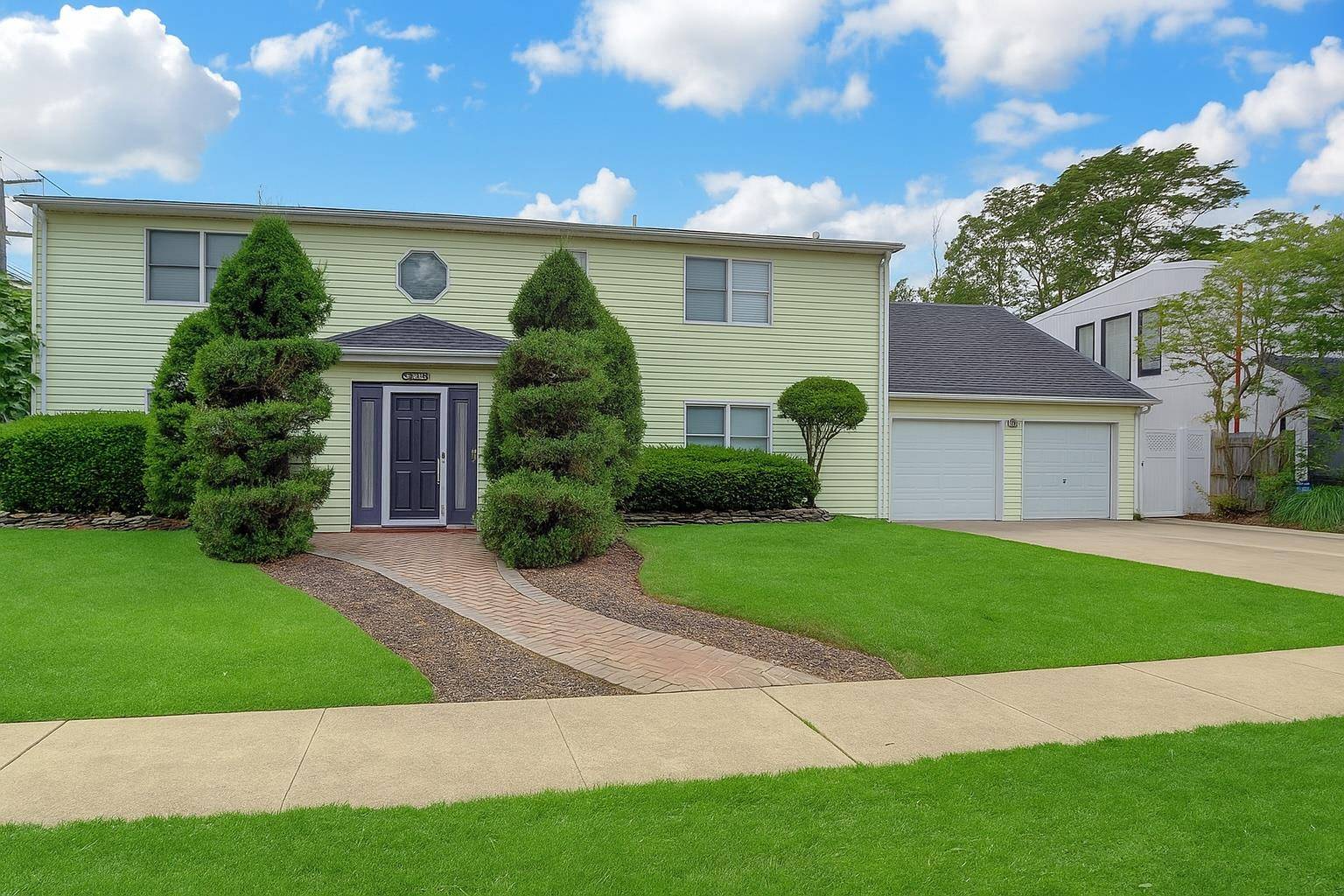 Oceanside, NY 11572,3320 Park AVE