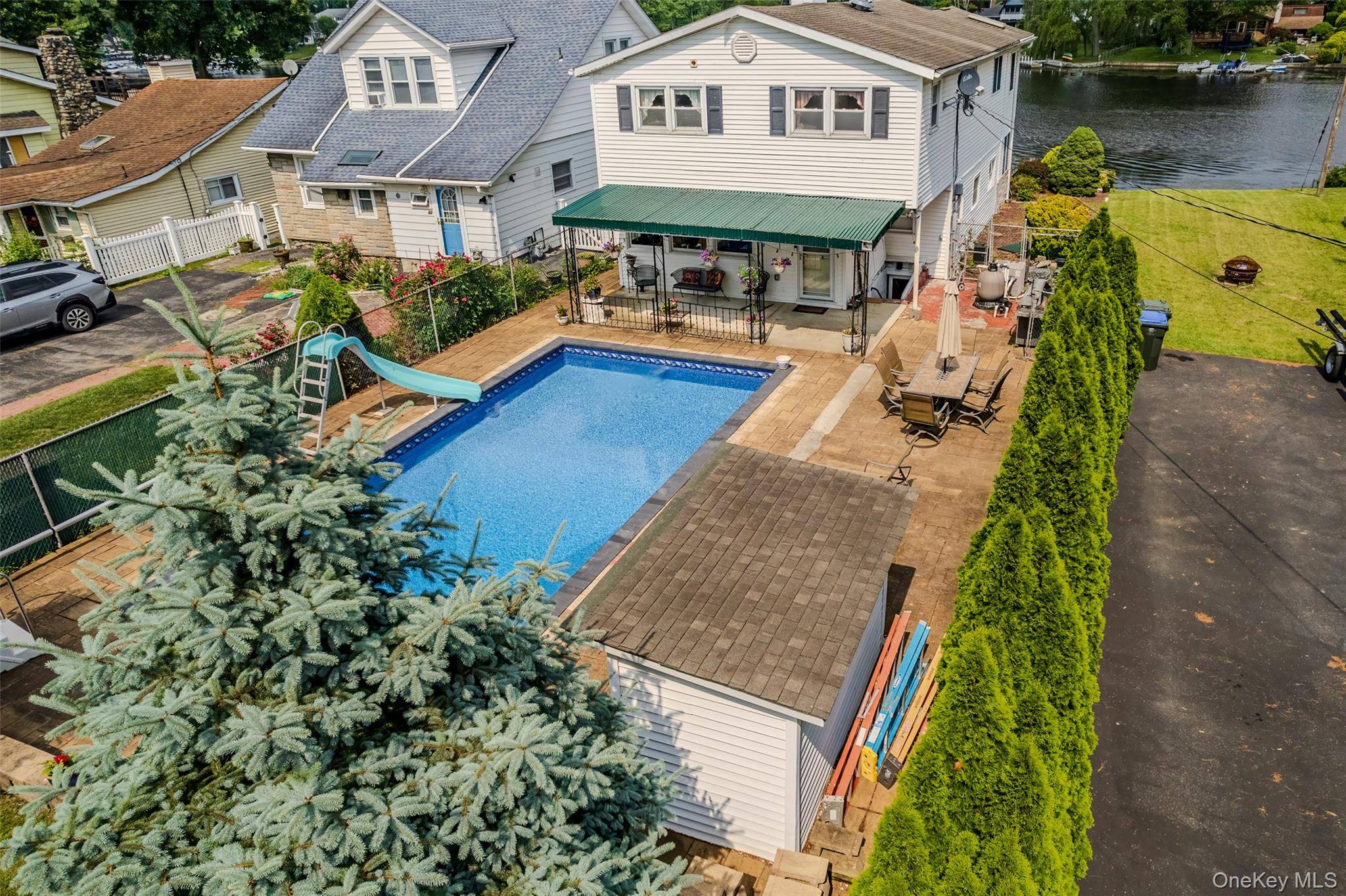 Greenwood Lake, NY 10925,60 Linden AVE