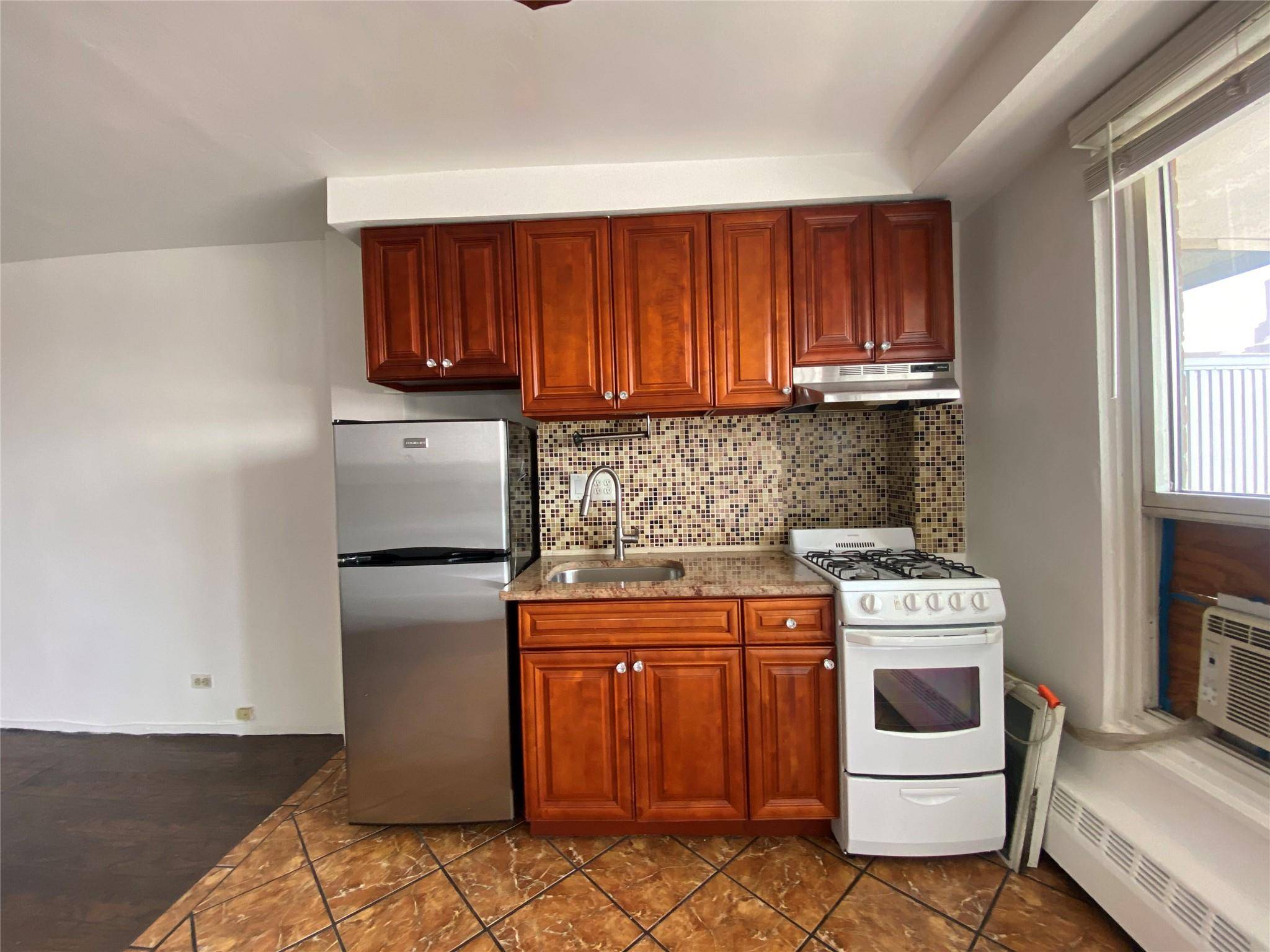 Rego Park, NY 11374,97-10 62 DR #12A