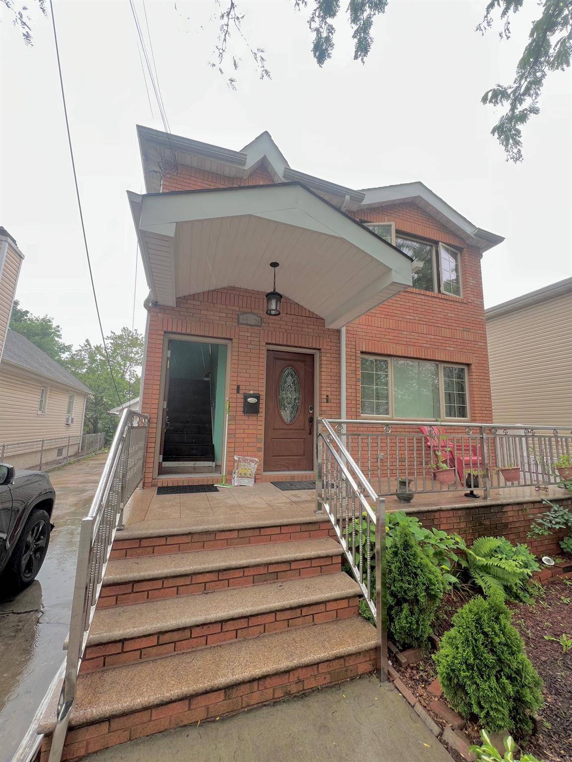 Laurelton, NY 11413,144-29 225th ST