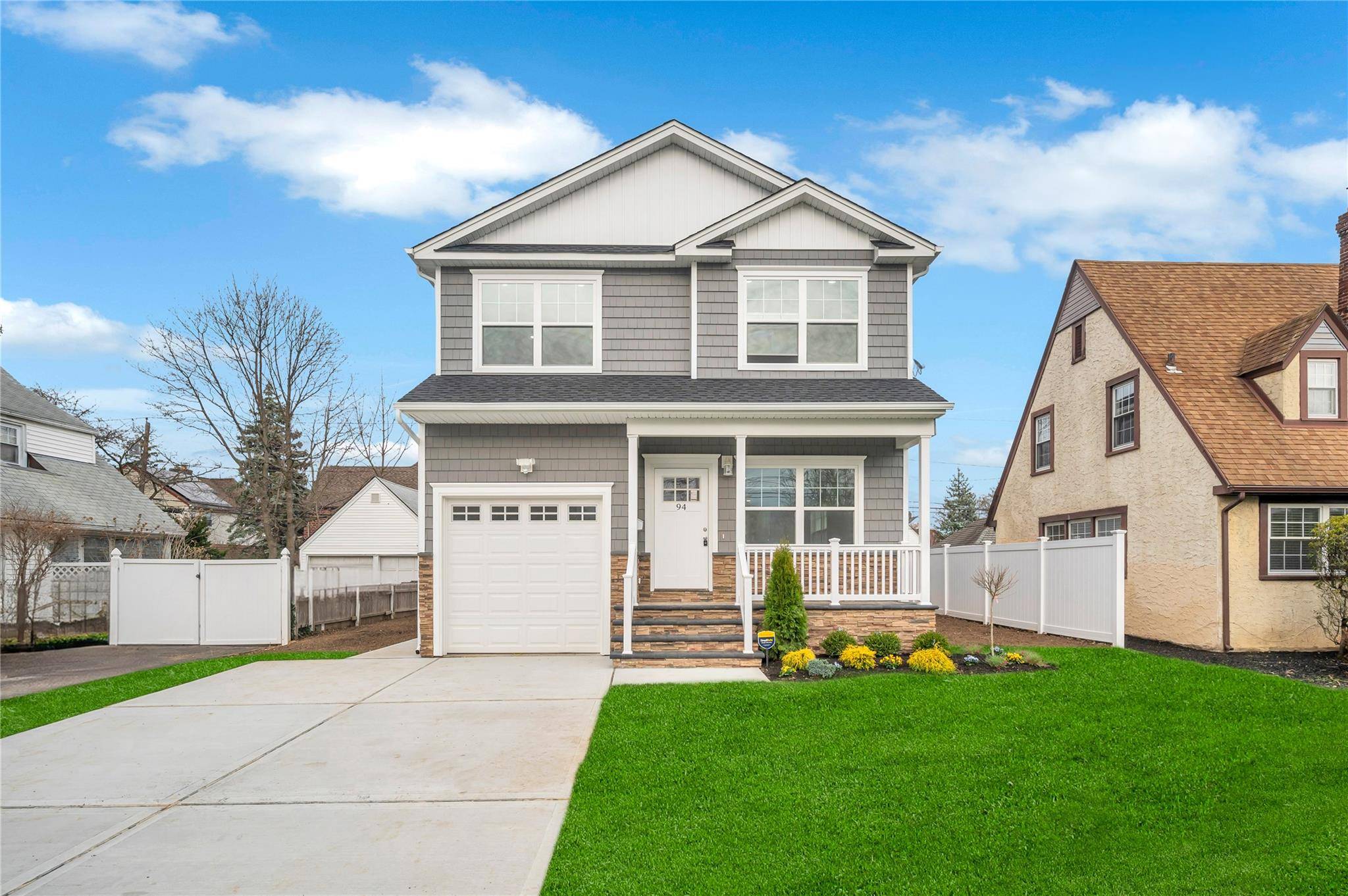 Hempstead, NY 11550,94 Manor AVE
