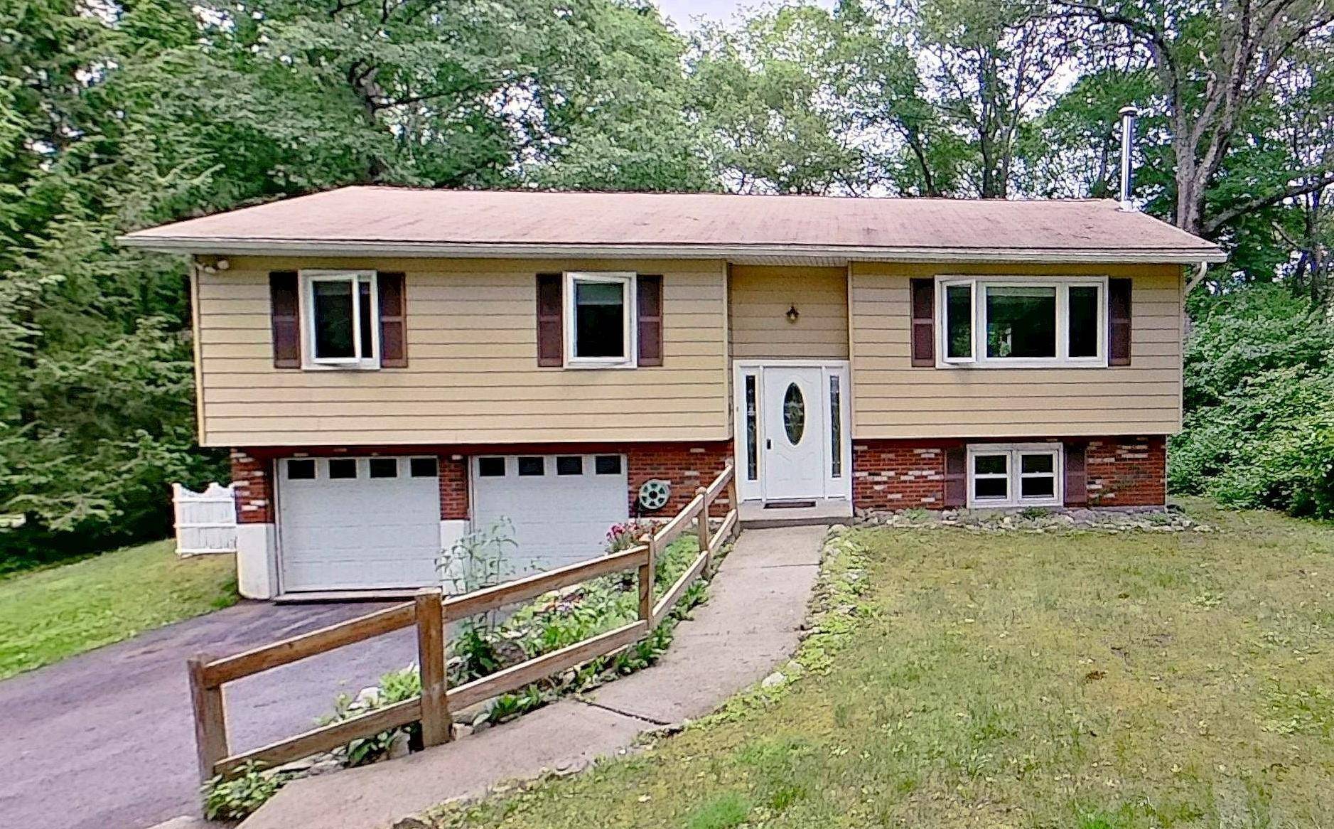 Stormville, NY 12582,81 Ritter RD