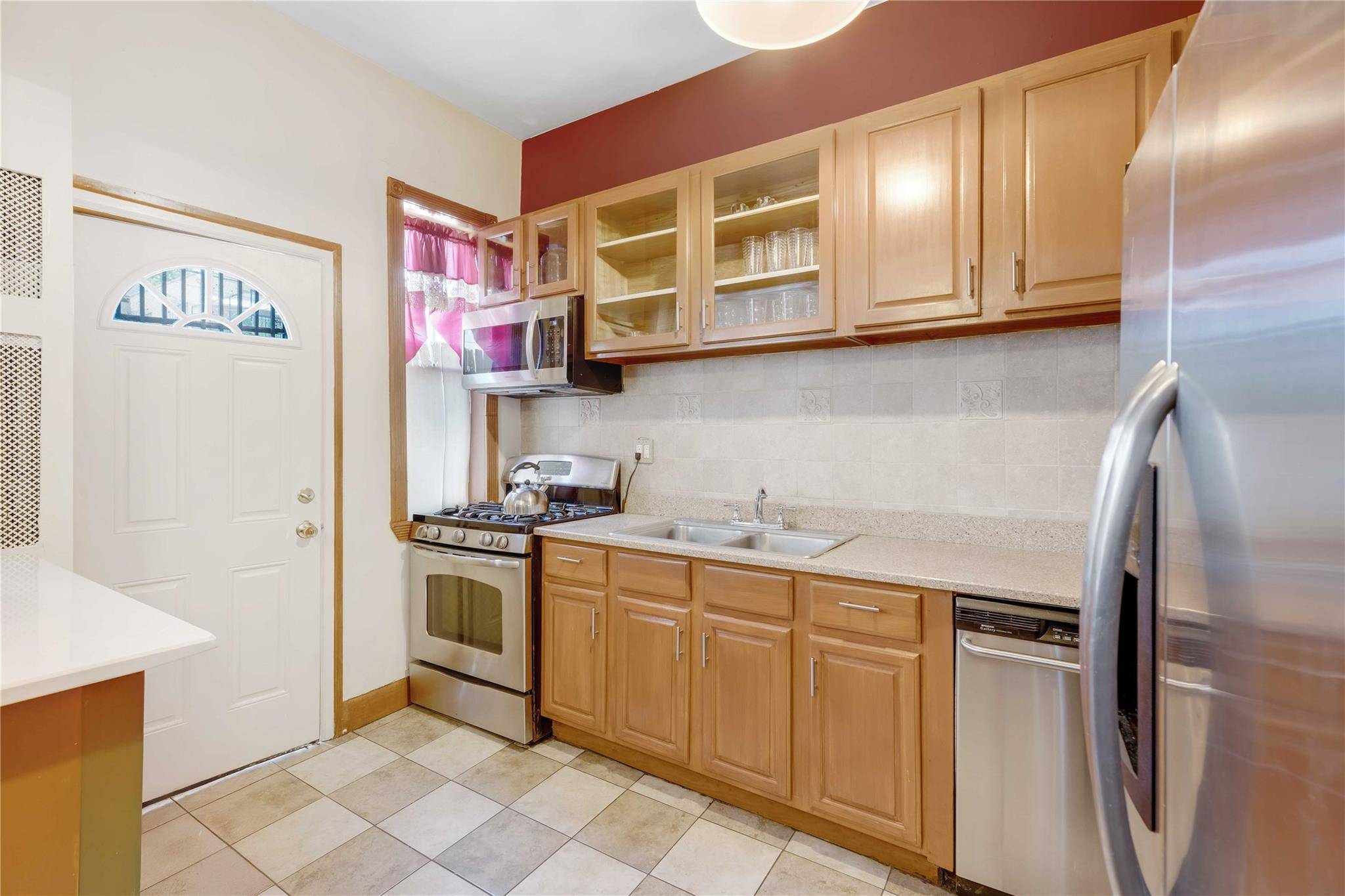 Brooklyn, NY 11213,1478 Union ST