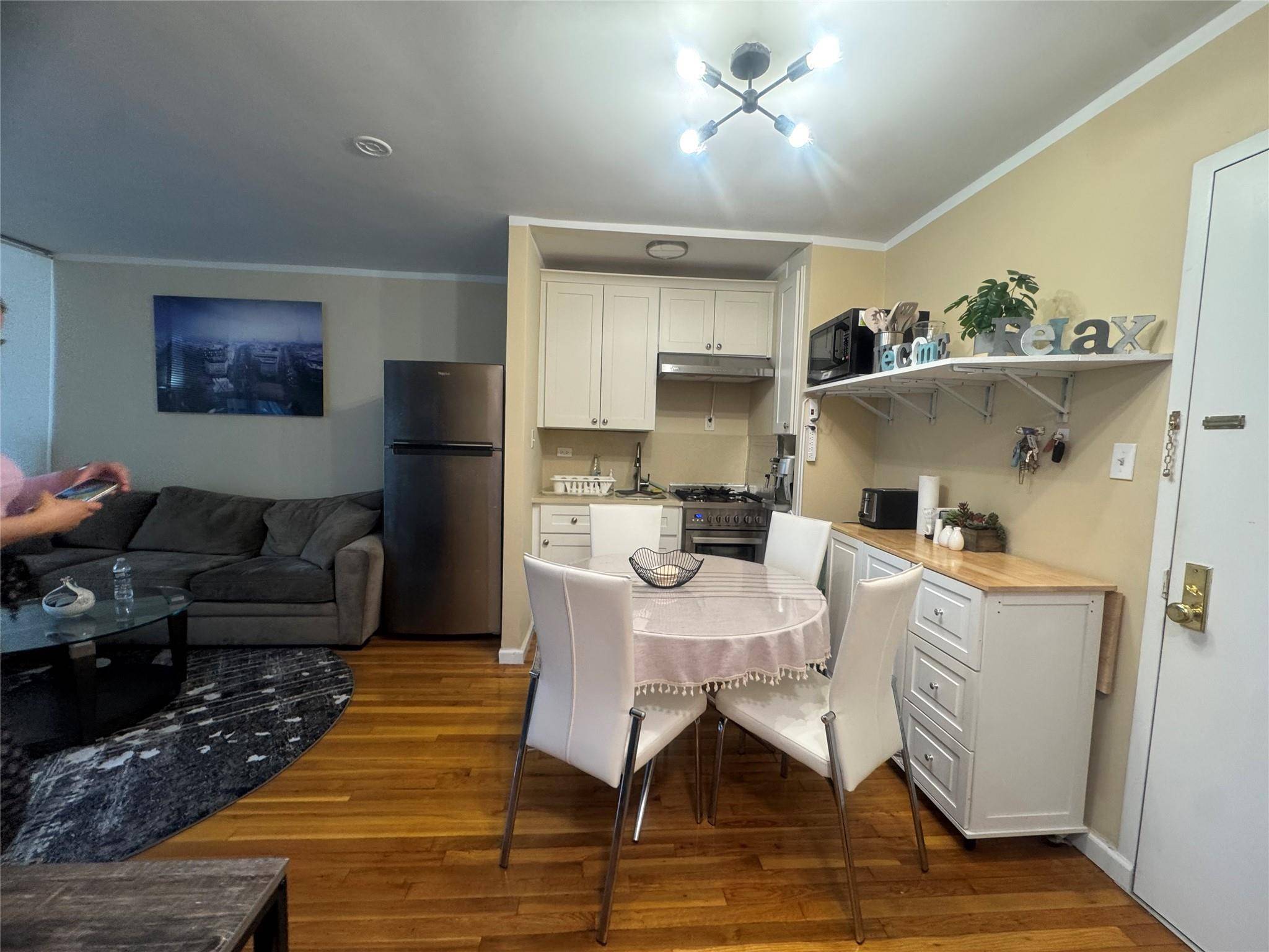 Forest Hills, NY 11375,76-26 113 Street #2 D