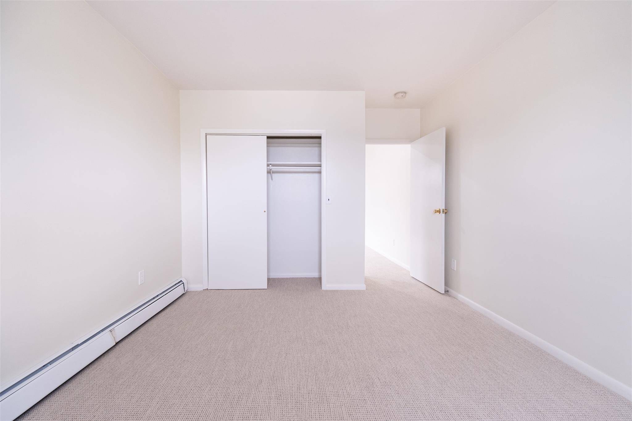 Pelham, NY 10803,115 Wolfs LN #2