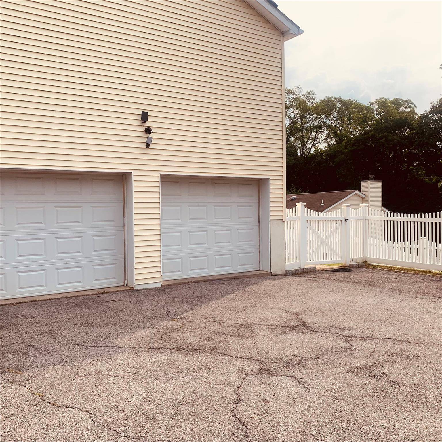 Ossining, NY 10562,5 Sabrina LN