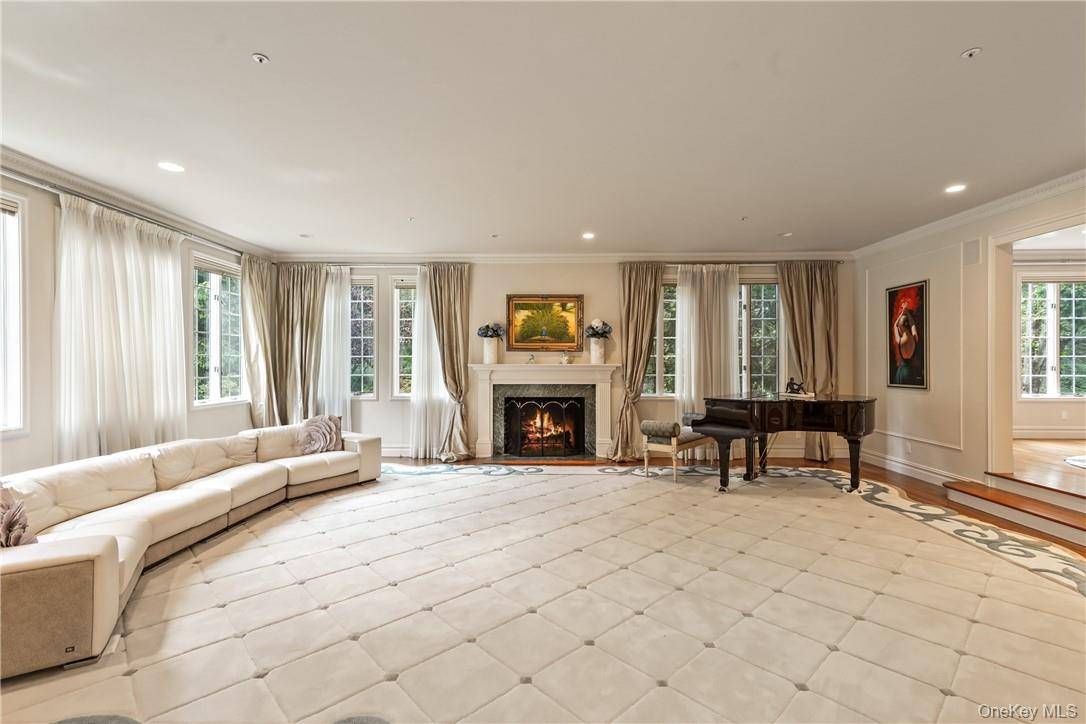 Purchase, NY 10577,9 Lincoln Woods