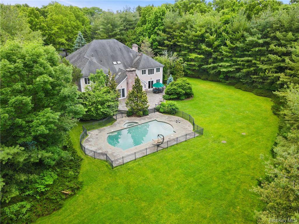 Purchase, NY 10577,9 Lincoln Woods