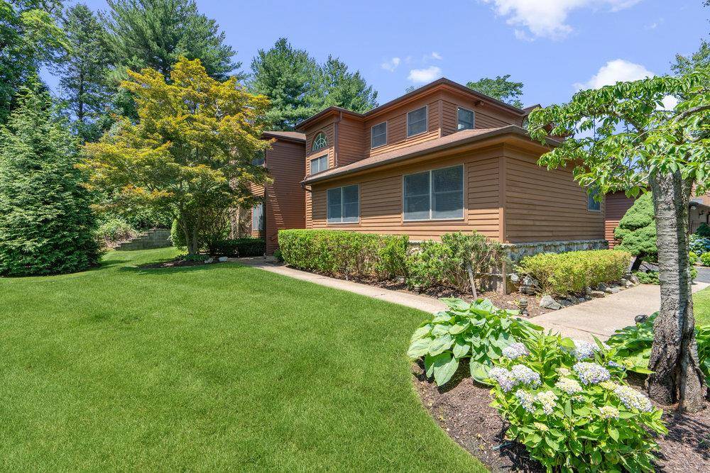 Jericho, NY 11753,43 Hunt DR