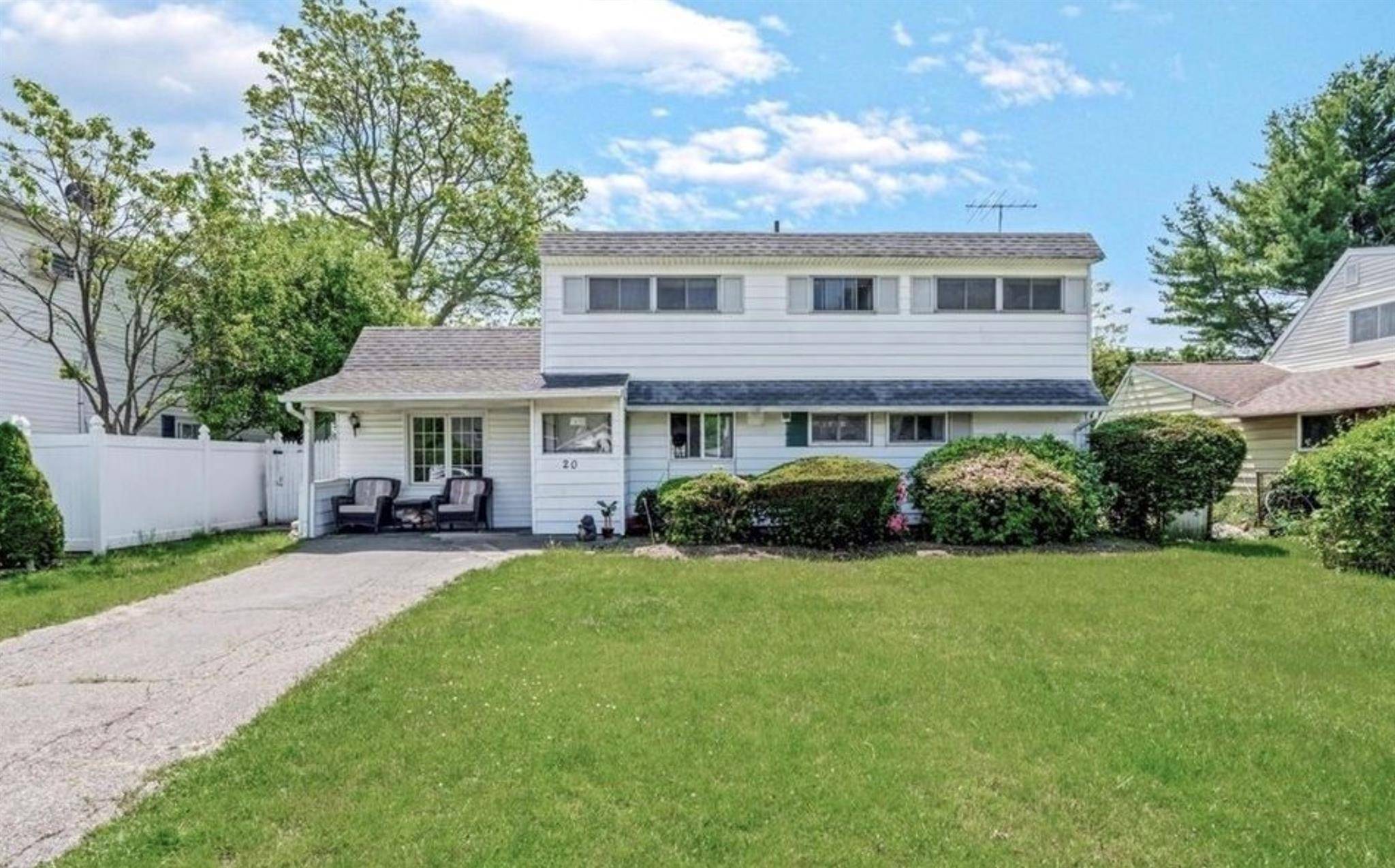 Hicksville, NY 11801,20 Basket LN