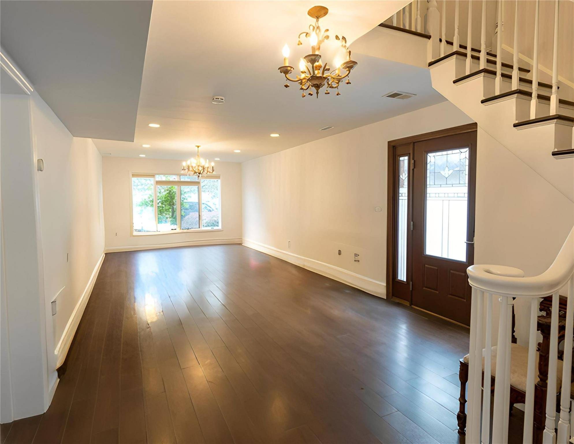 Howard Beach, NY 11414,16107 90th ST