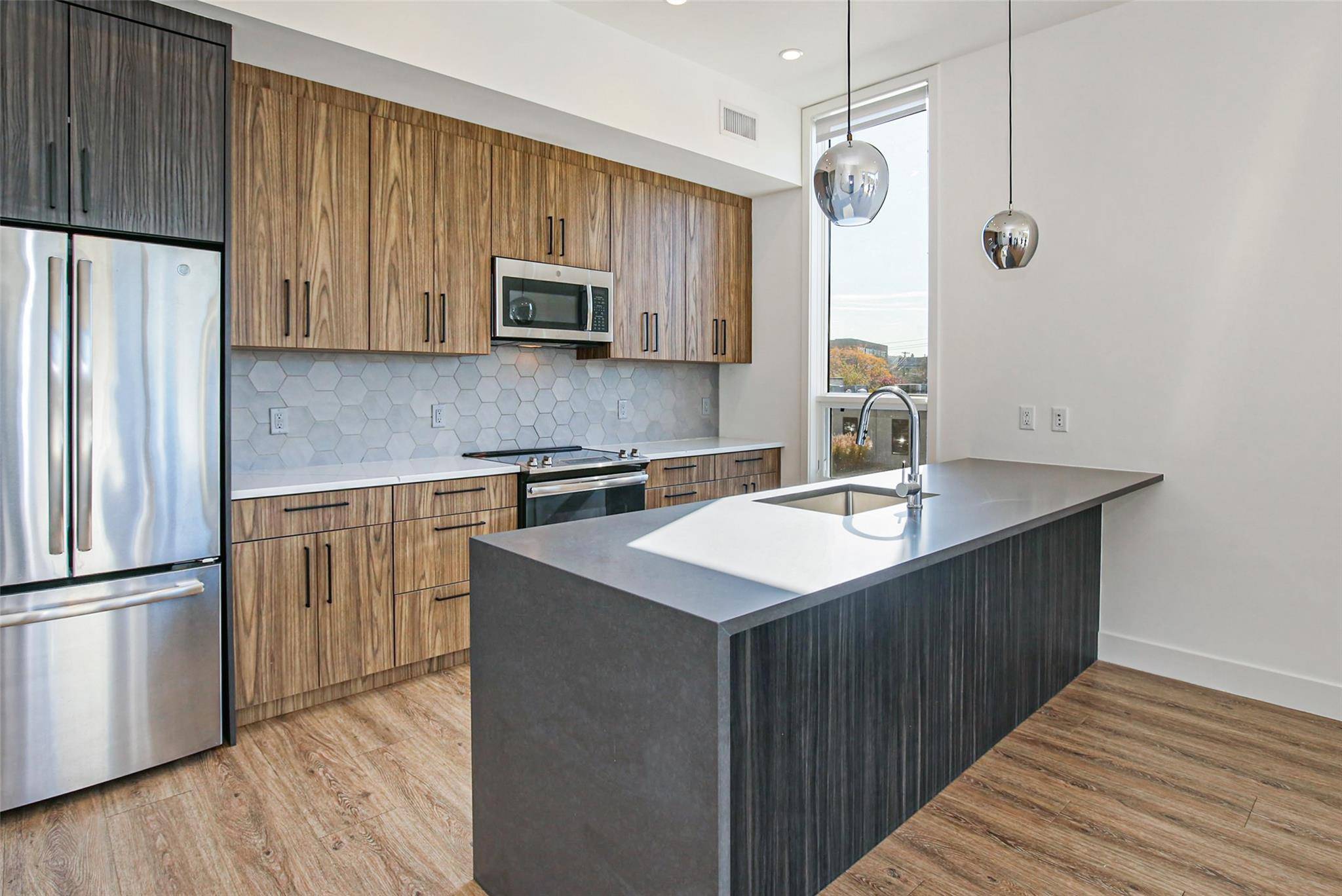 Pleasantville, NY 10570,39 Washington AVE #304