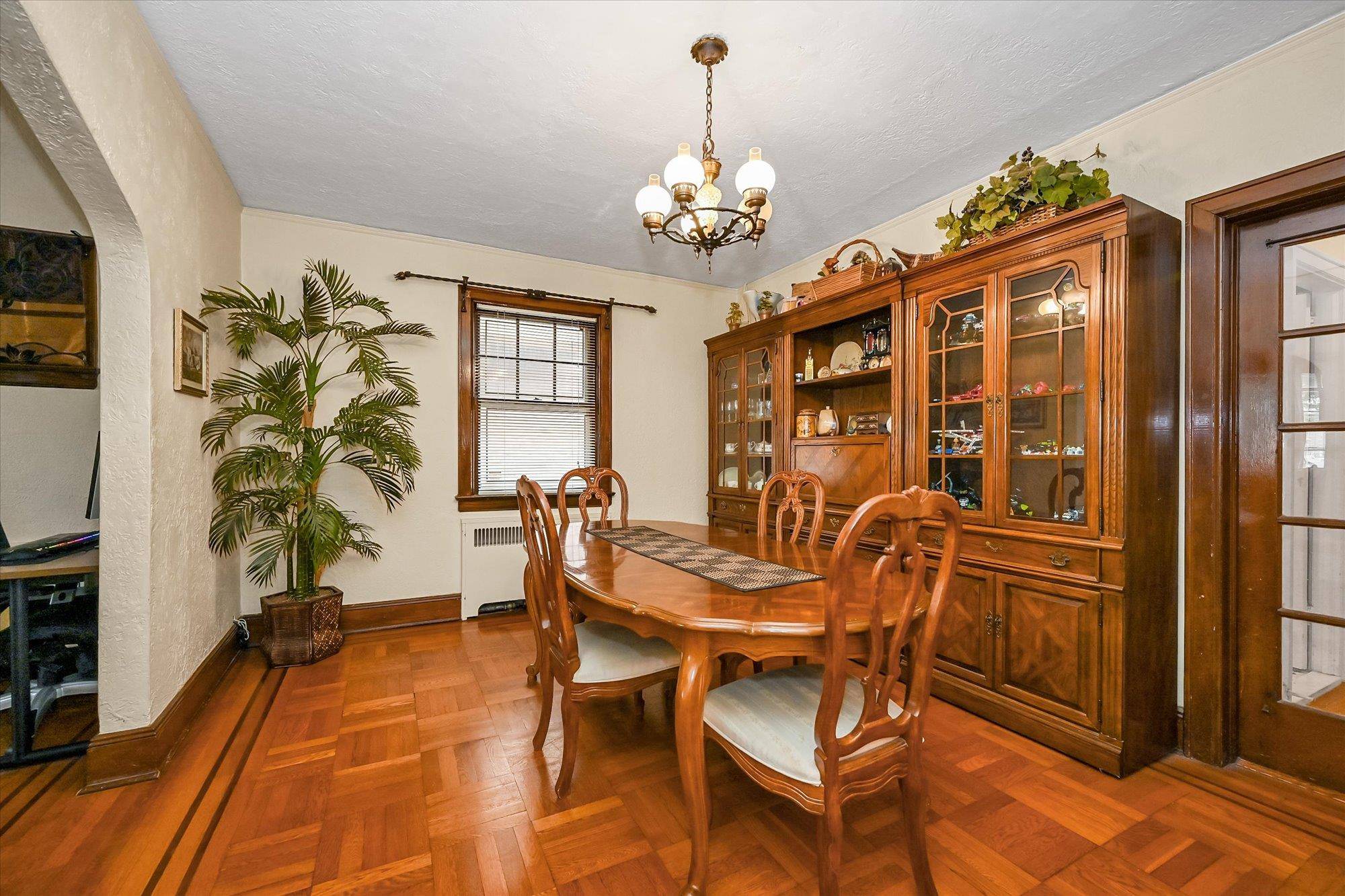 Flushing, NY 11354,32-15 149th ST