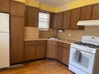Richmond Hill, NY 11418,11212 Myrtle AVE