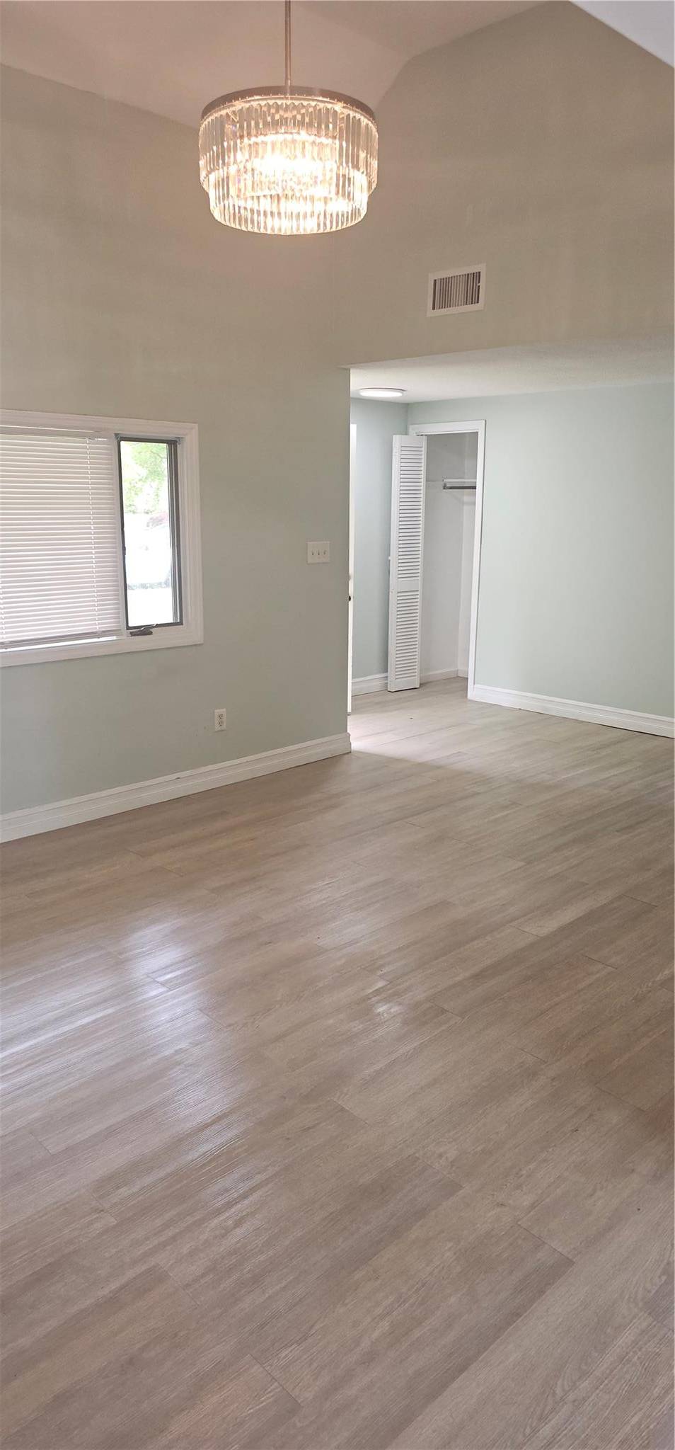 Medford, NY 11763,88 Matsunaye DR