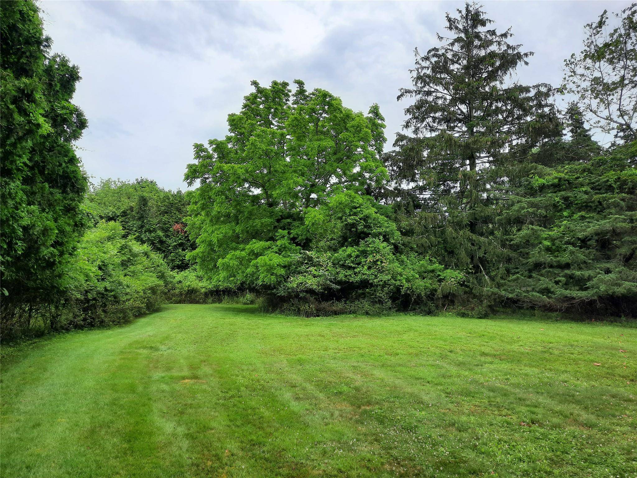 Remsenburg, NY 11960,17 Club LN