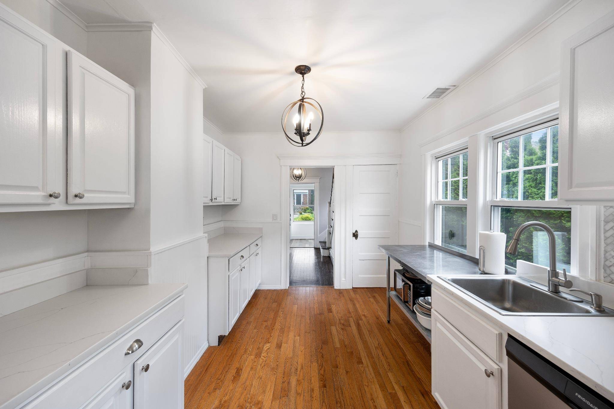Scarsdale, NY 10583,56 Anderson AVE