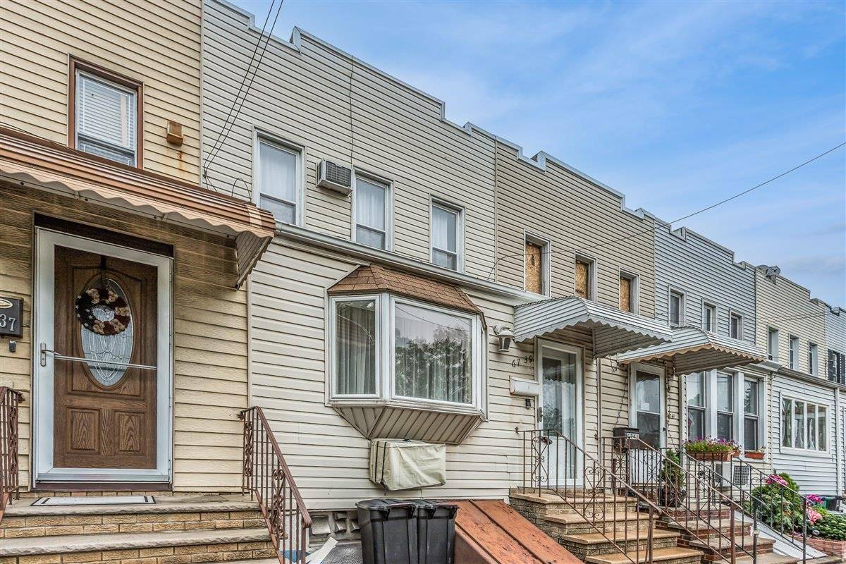 Glendale, NY 11385,6739 Cooper AVE