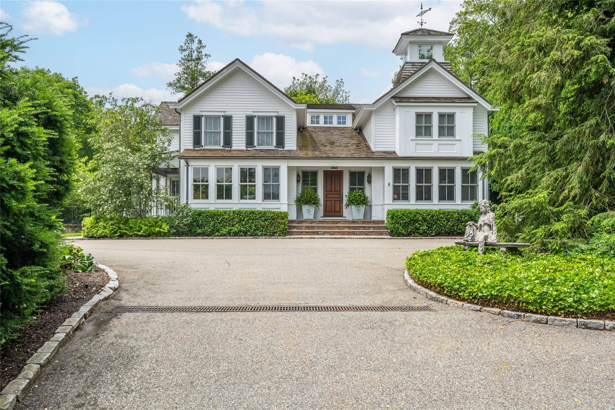 Locust Valley, NY 11560,1 Bayville RD