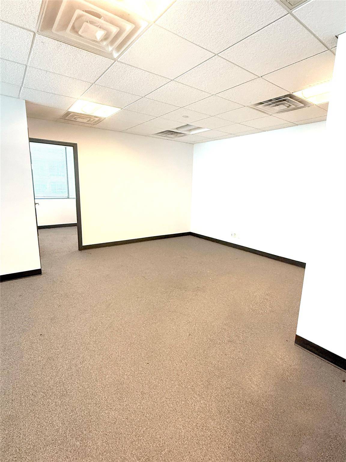 Flushing, NY 11355,136-20 38th AVE #9F