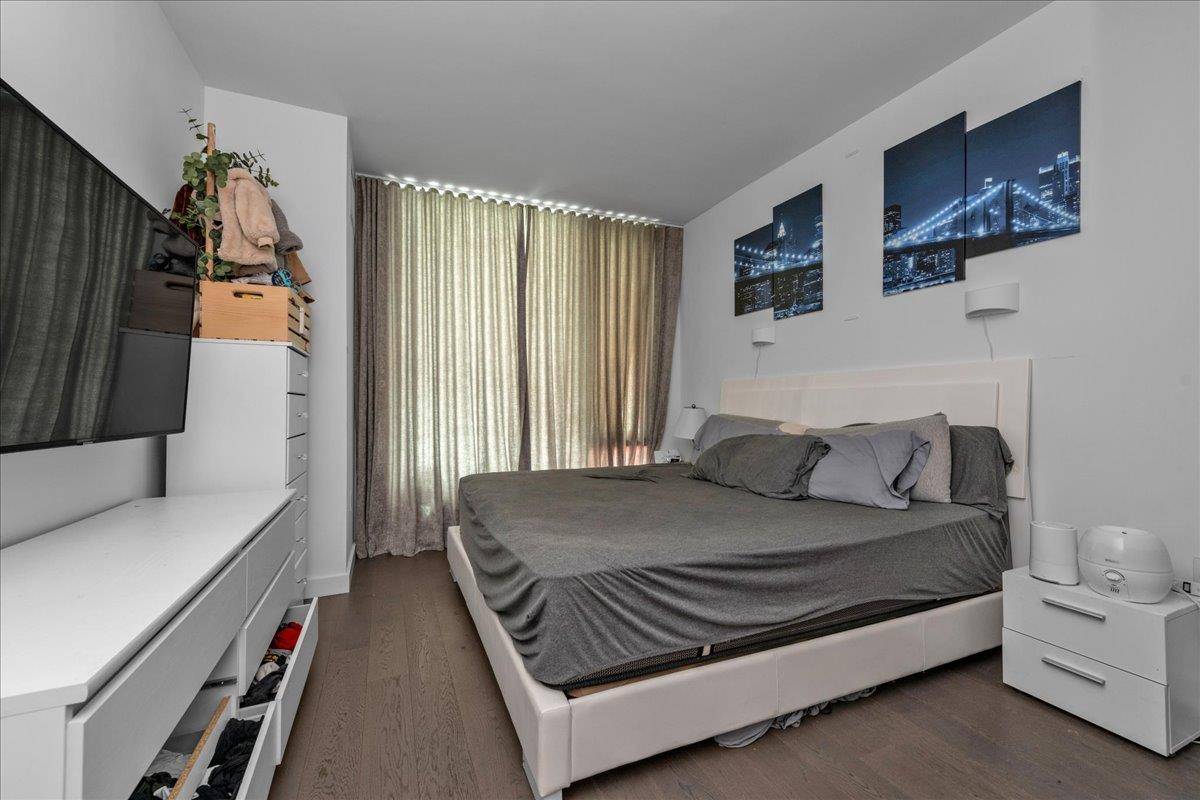 Flushing, NY 11354,131-05 40 RD #15G