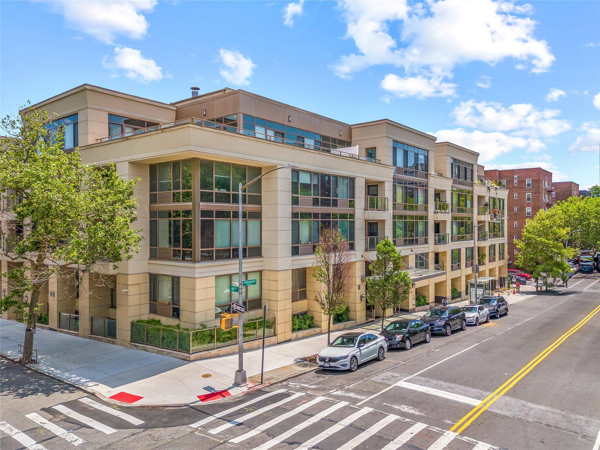 Forest Hills, NY 11375,64-05 Yellowstone BLVD #316S