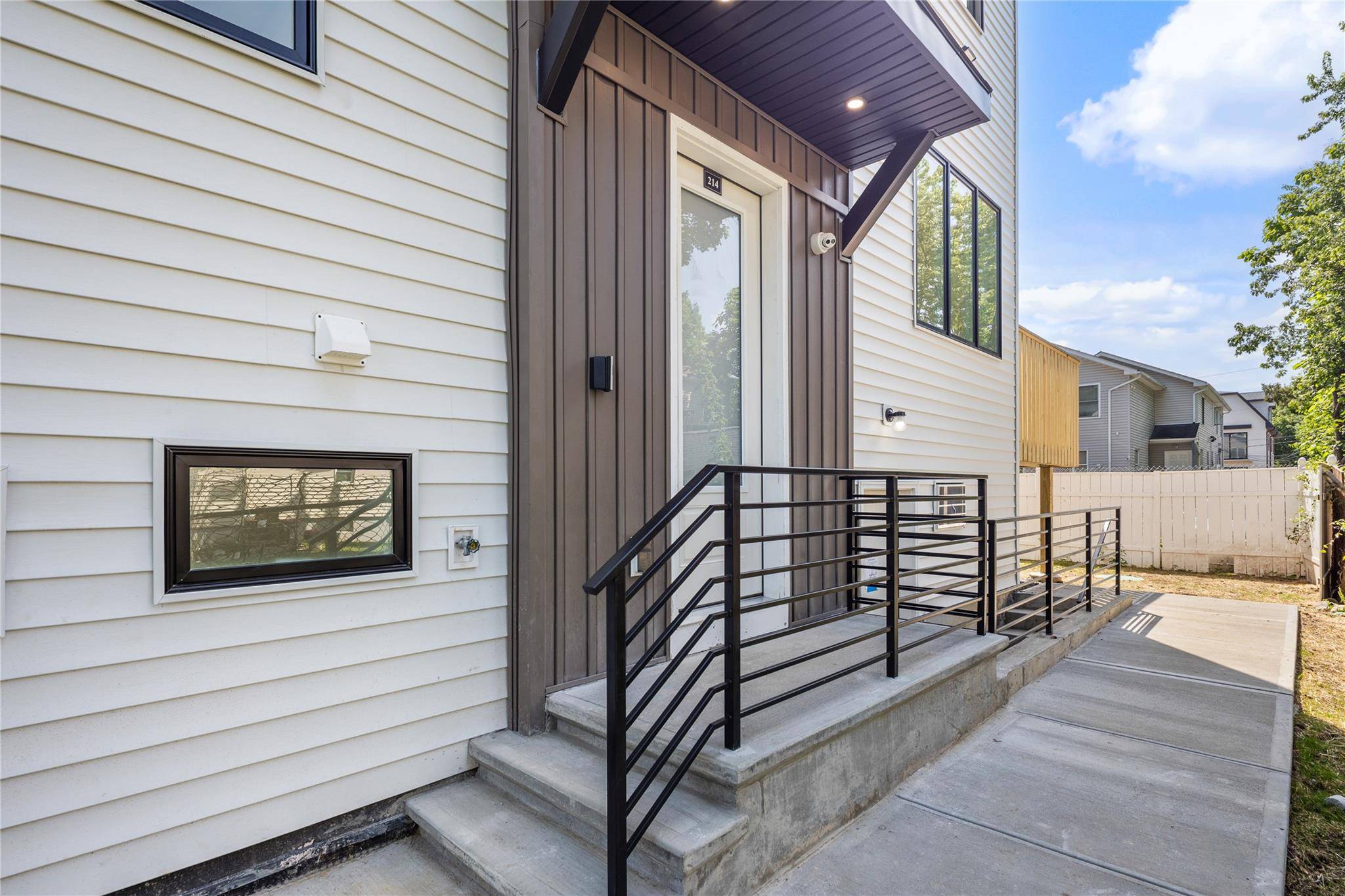 Spring Valley, NY 10977,3 Jay ST #214