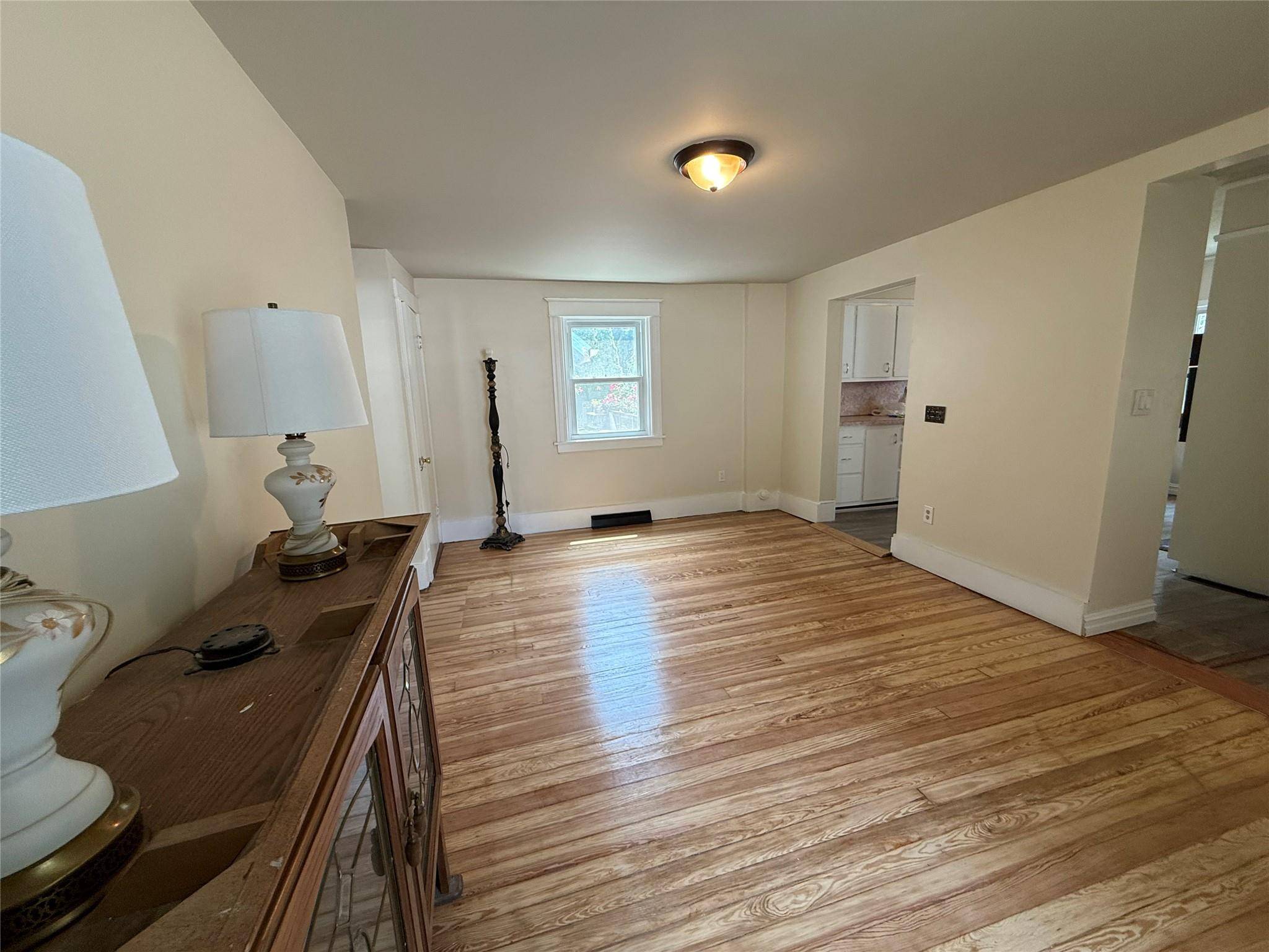 Poughkeepsie, NY 12601,29 Kelsey RD