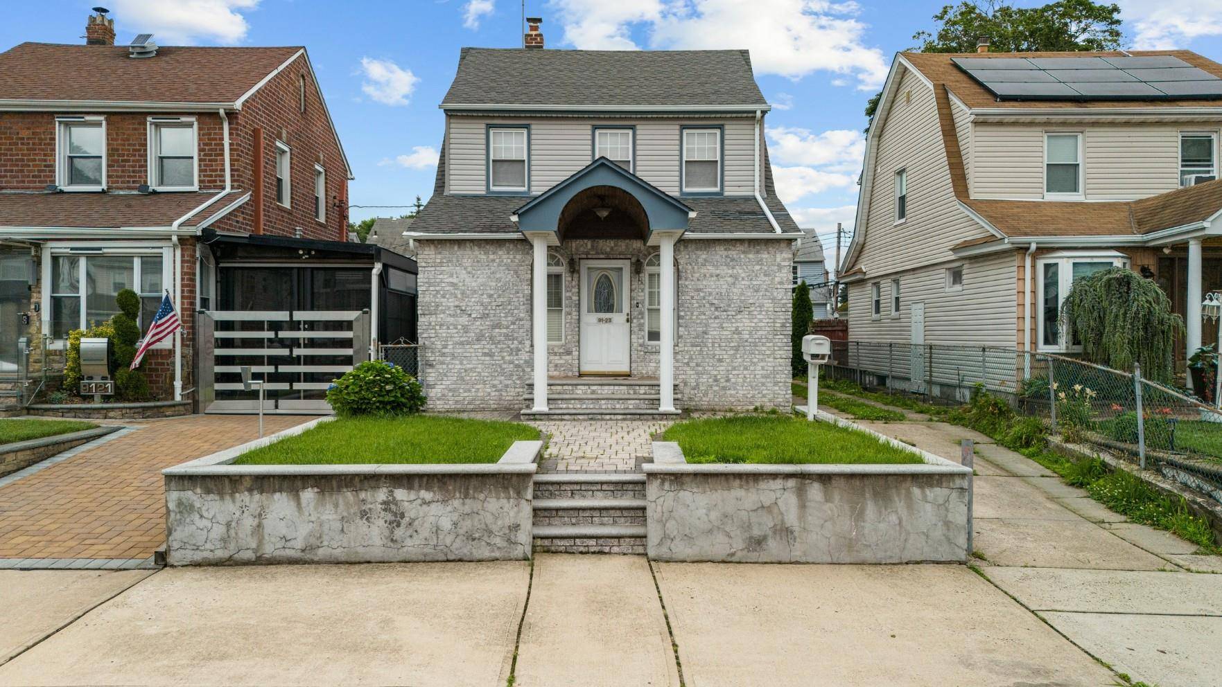 Queens Village, NY 11428,9123 215th ST