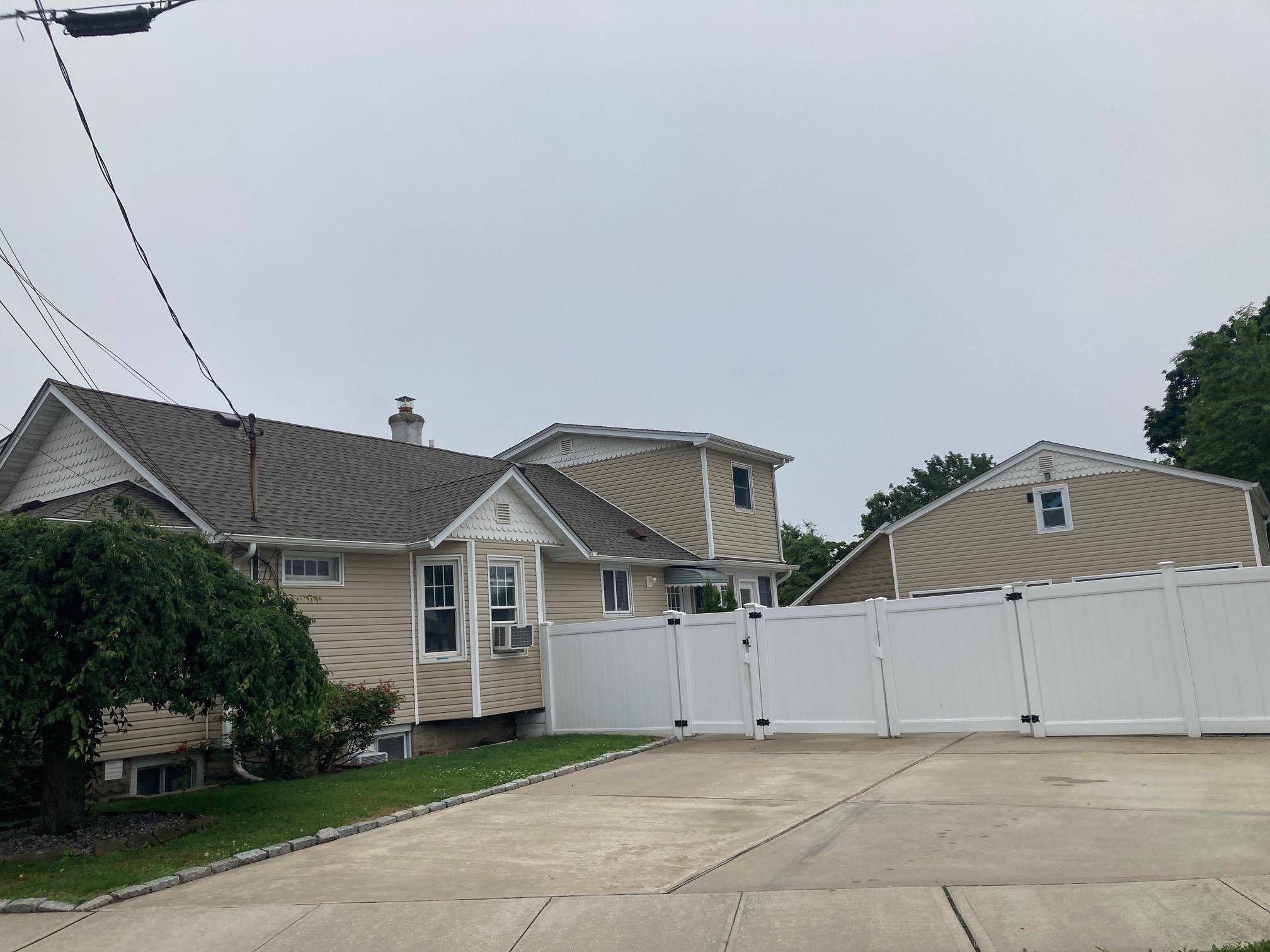 Farmingdale, NY 11735,240 Grant AVE
