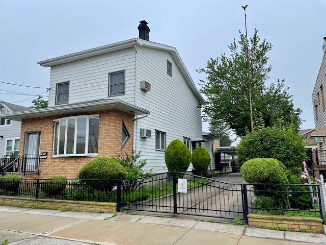 Maspeth, NY 11378,53-80 72nd PL