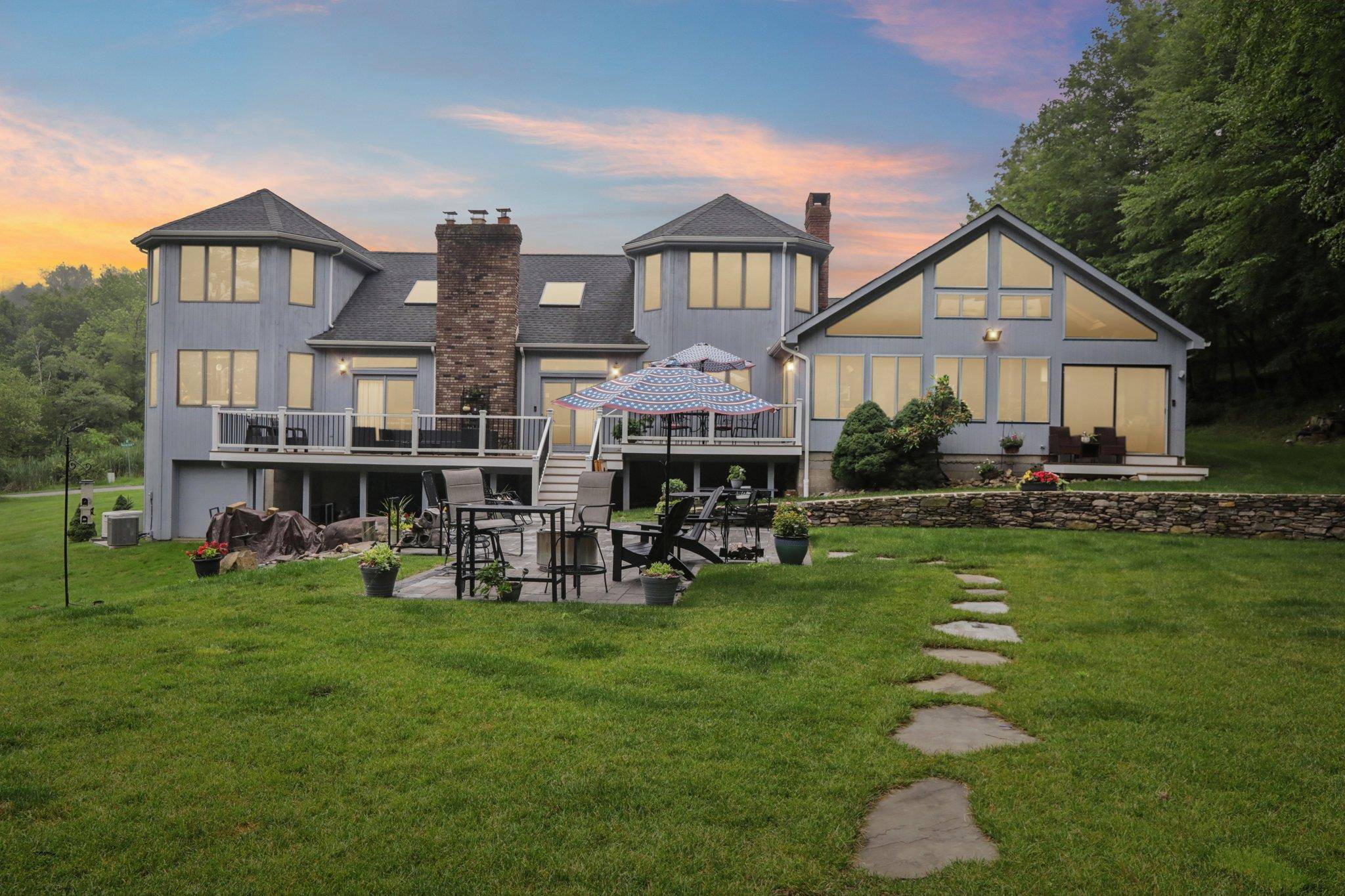 Cornwall, NY 12518,10 Mountain Brook RD