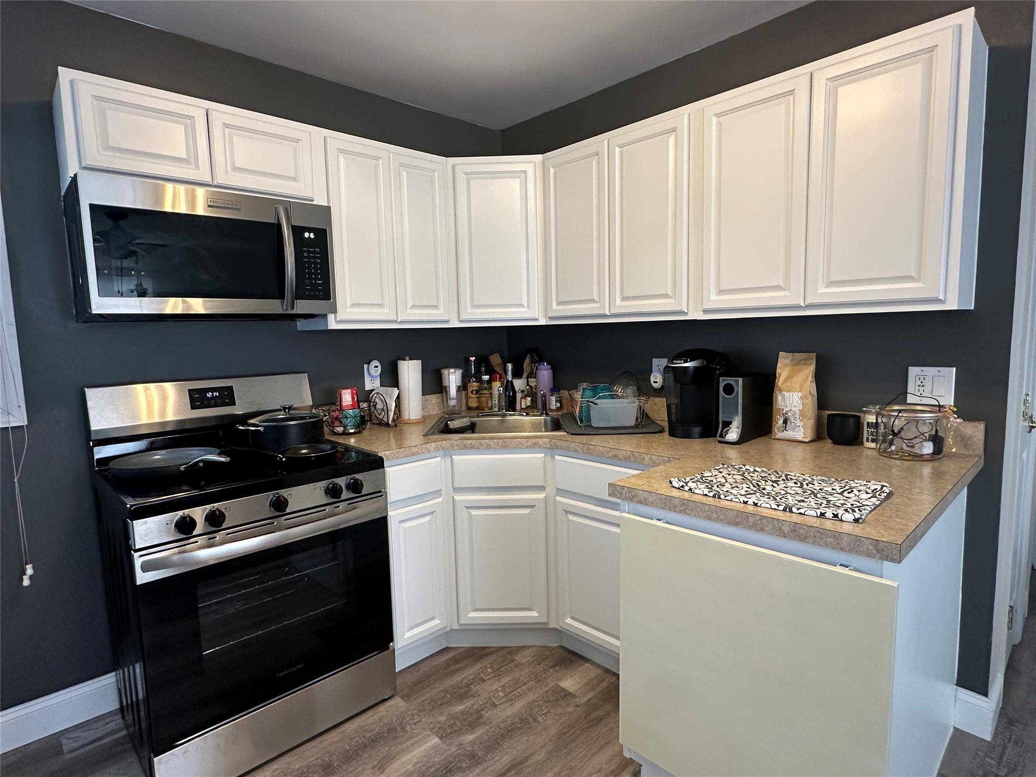 West Babylon, NY 11704,25 Claremont AVE