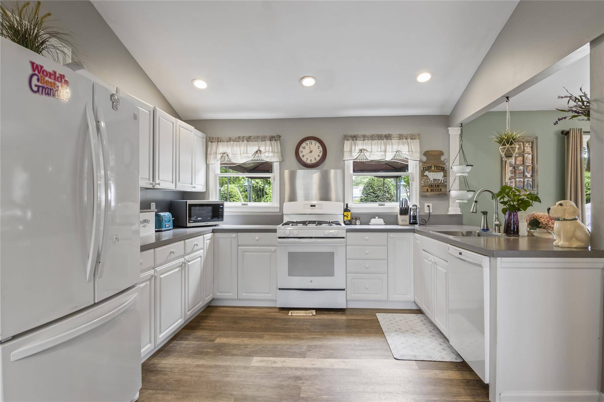 Centereach, NY 11720,138 Dawn DR