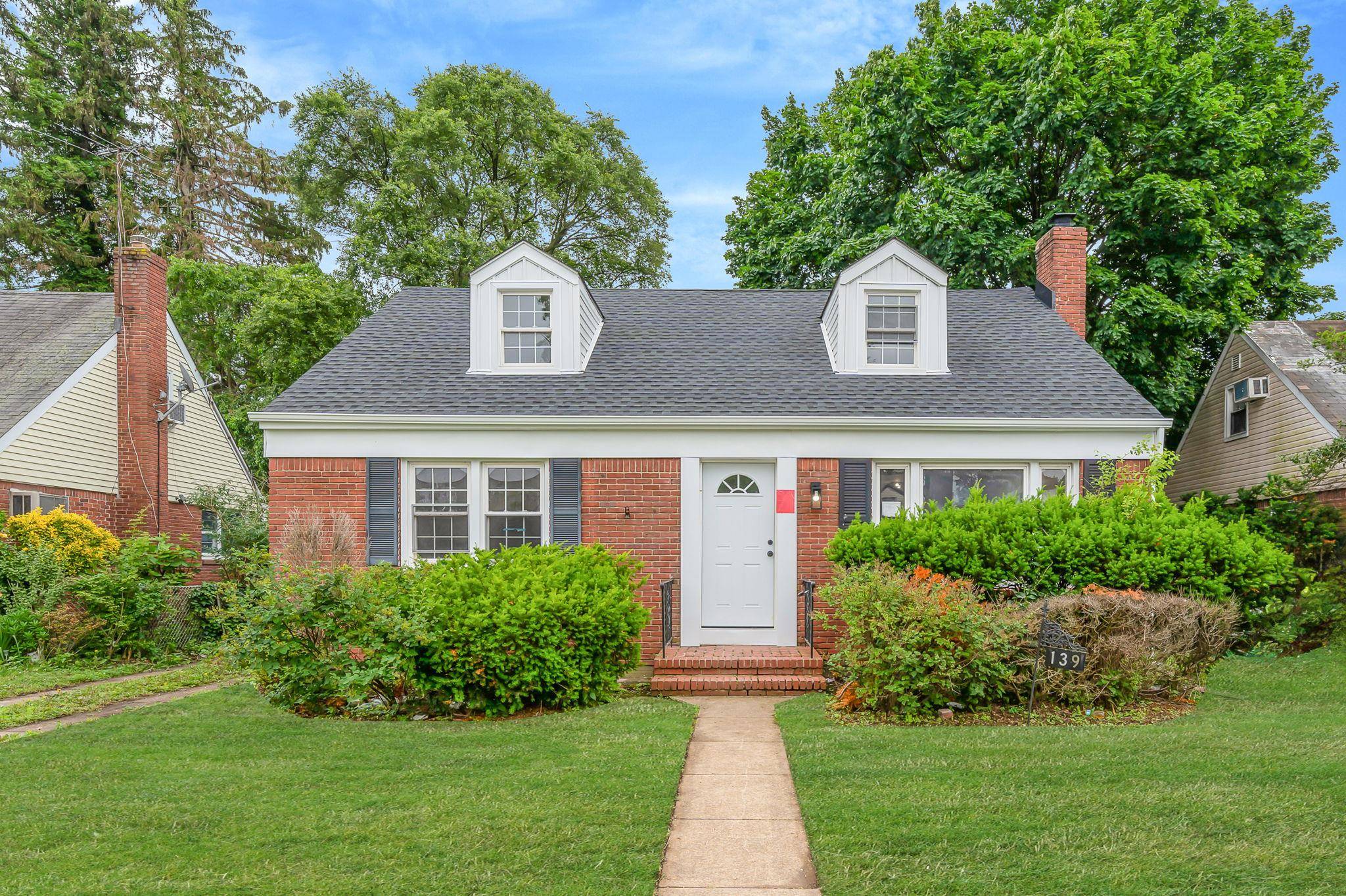 Hempstead, NY 11550,139 Jean AVE