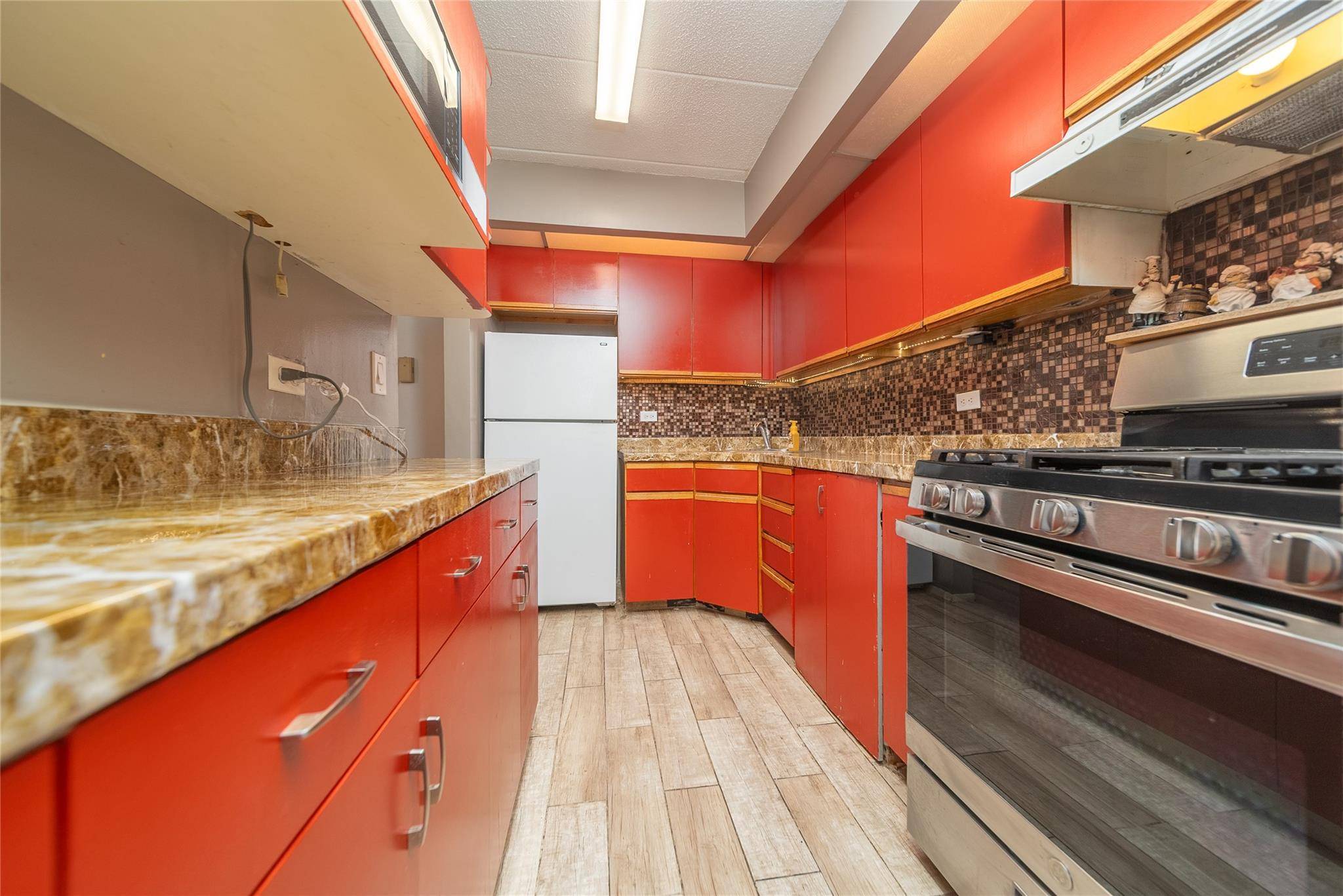 Rego Park, NY 11374,92-29 Queens BLVD #14B