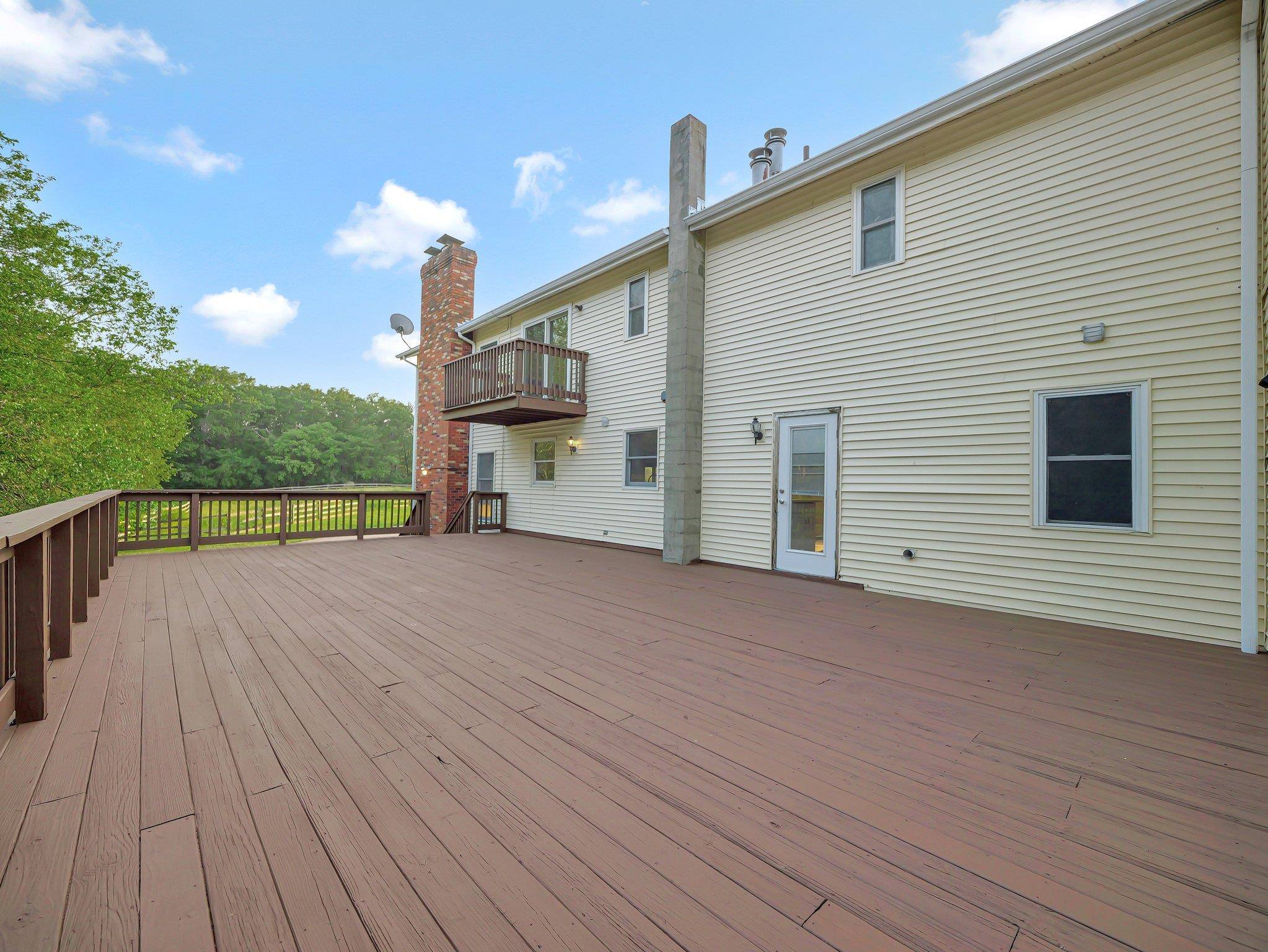Goshen, NY 10940,285 Hill RD