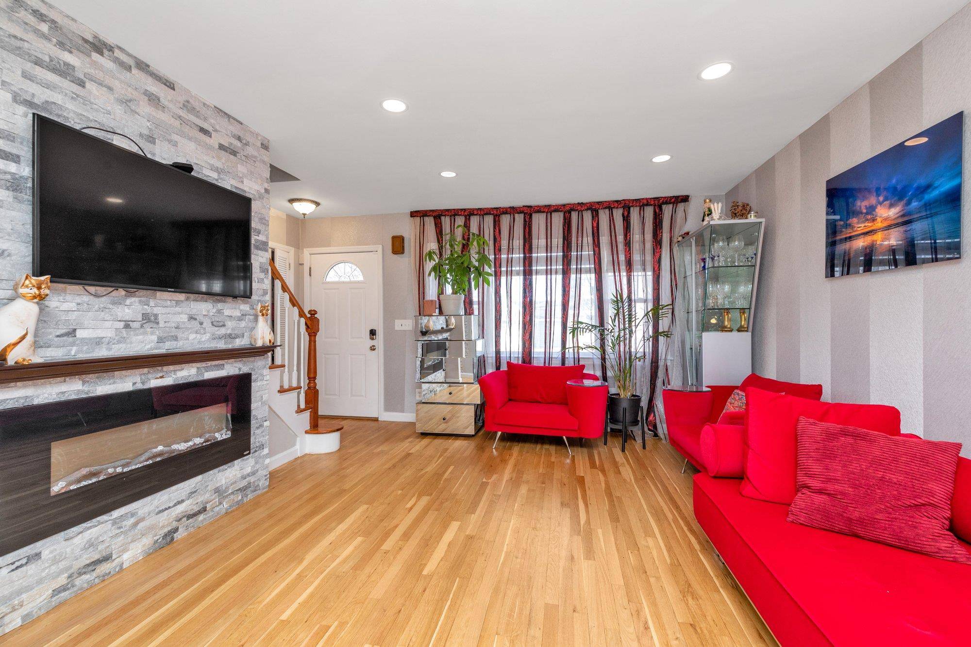 Hempstead, NY 11566,1815 Schermerhorn ST