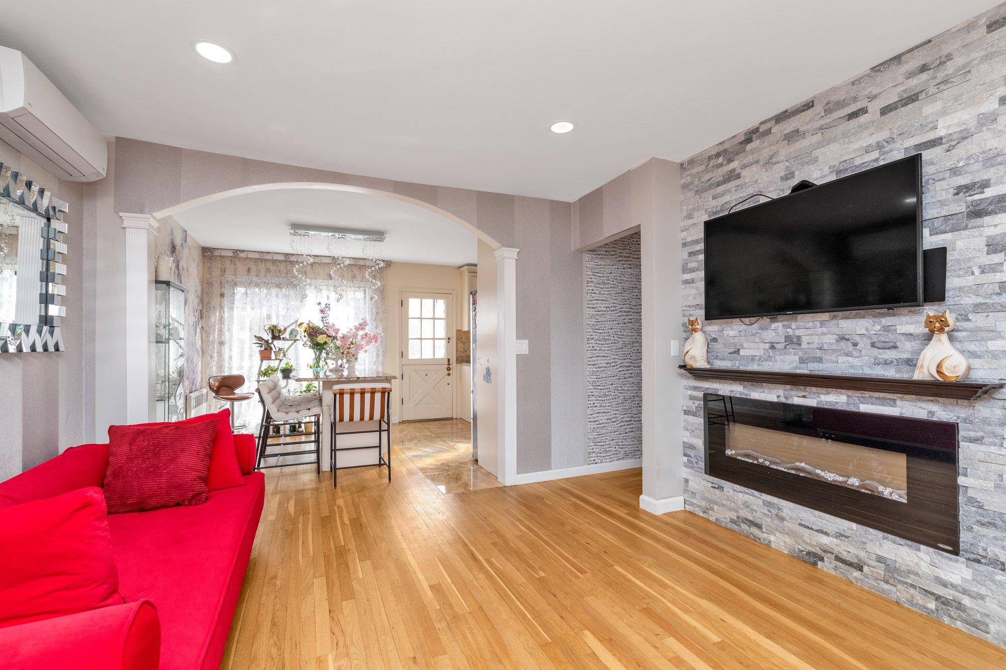 Hempstead, NY 11566,1815 Schermerhorn ST
