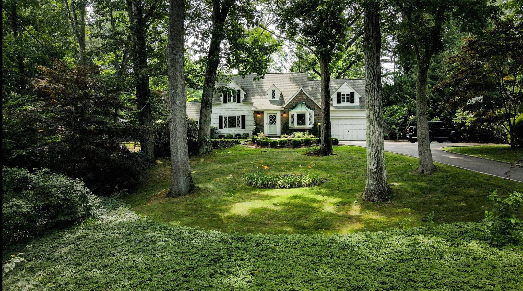Purchase, NY 10577,15 Glen Pk RD