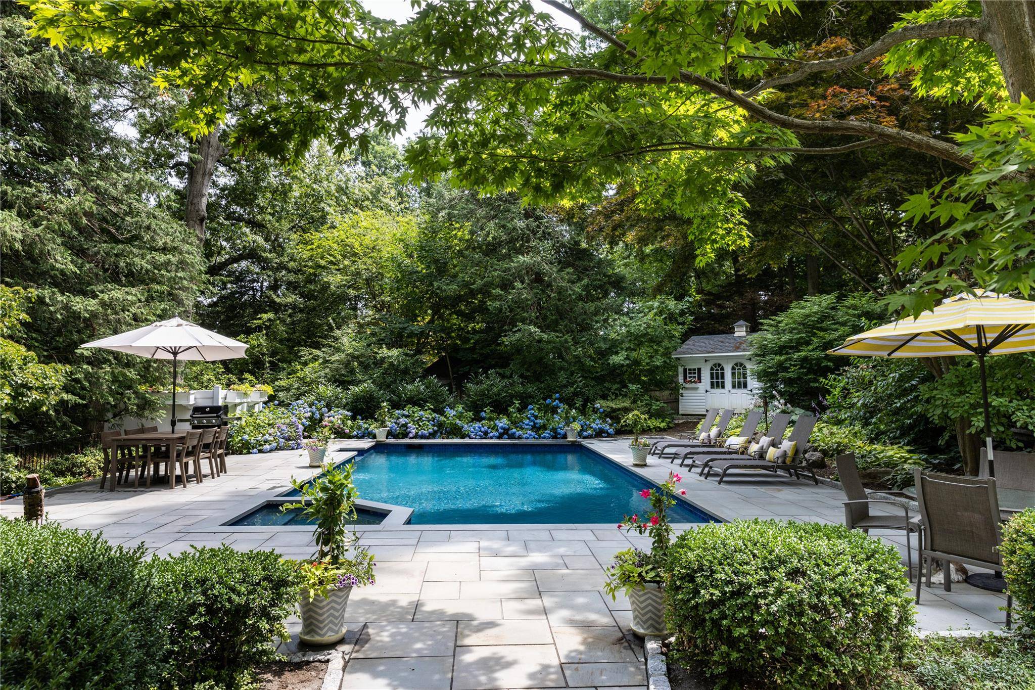 Purchase, NY 10577,15 Glen Pk RD