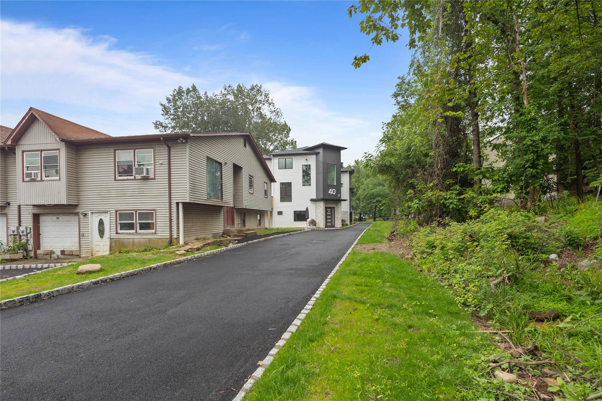 Spring Valley, NY 10977,14 Singer AVE