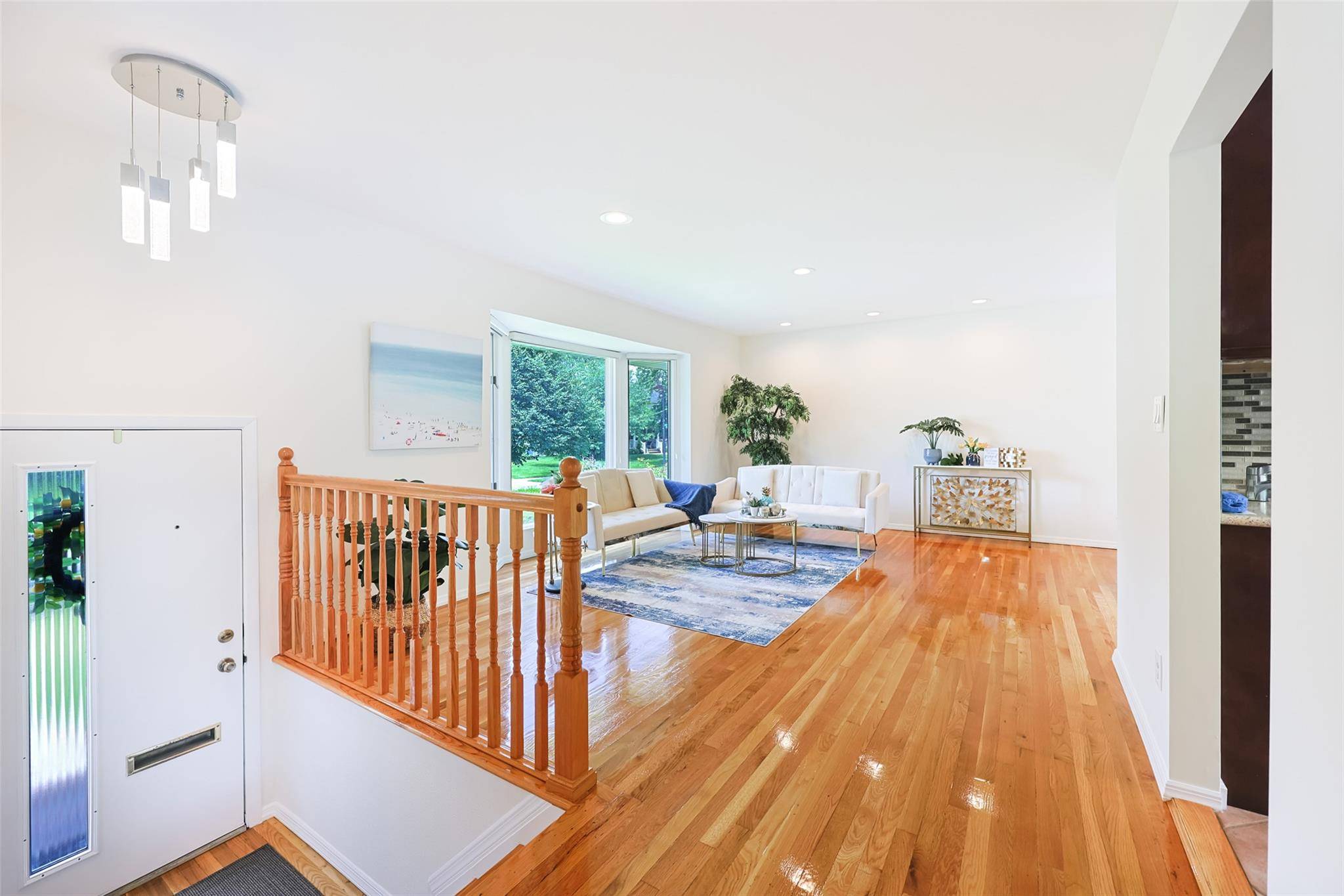 Jericho, NY 11753,43 Saratoga DR