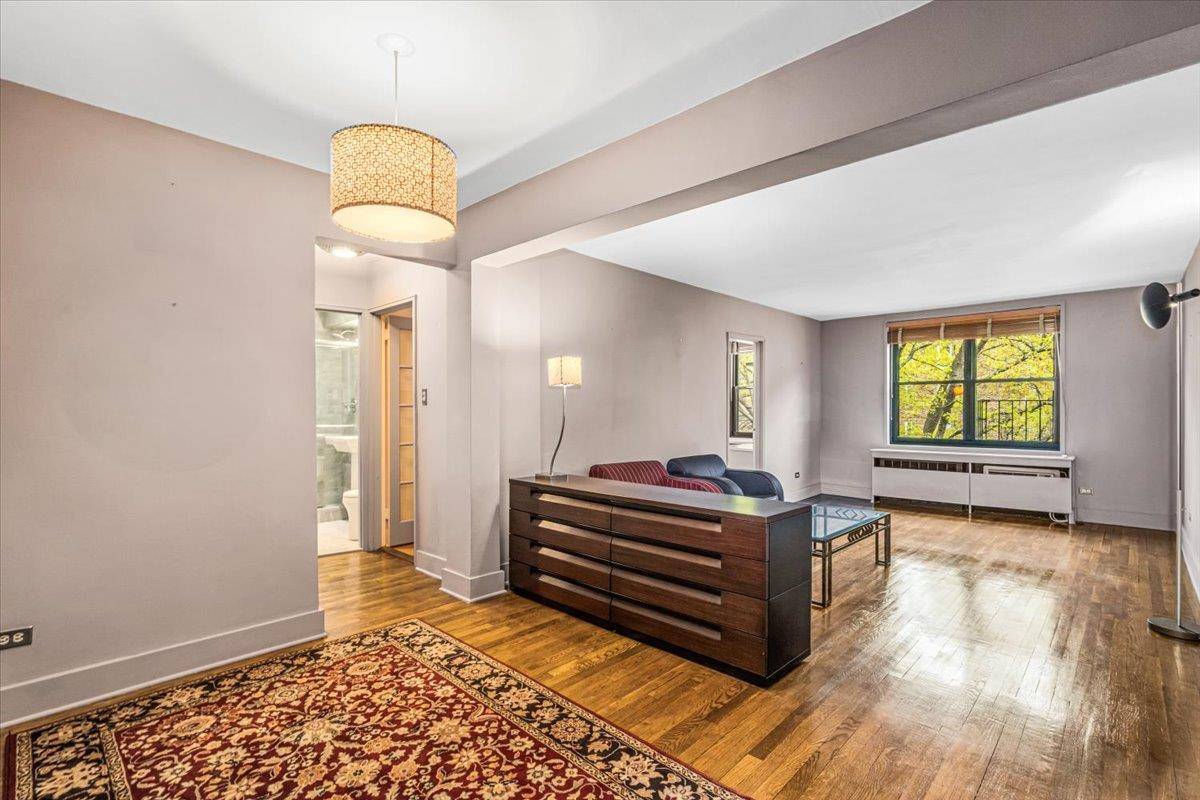 Briarwood, NY 11435,139-15 83 AVE #520