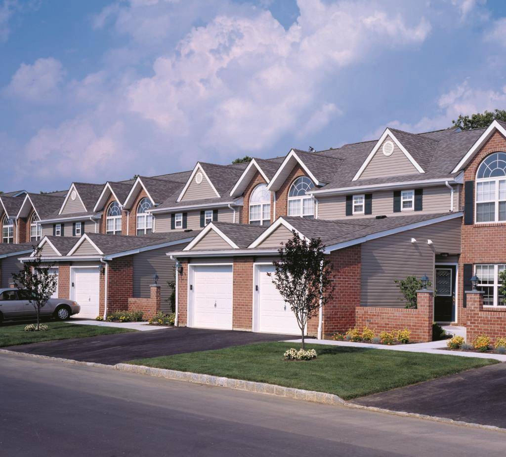 South Setauket, NY 11720,33 Neal #33